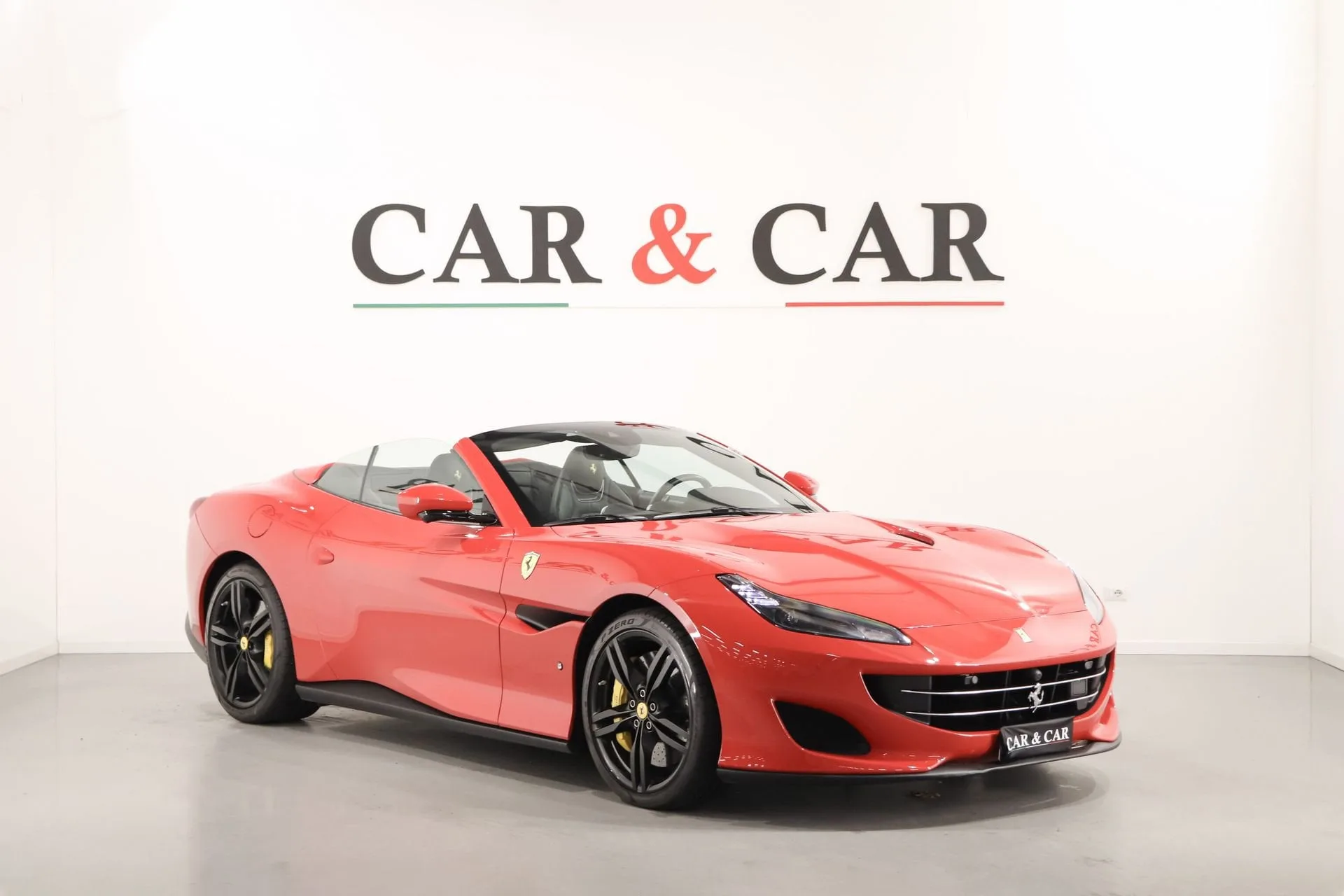 2019 Ferrari Portofino offered by a supercar dealer in Zibido San Giacomo, Italy, main photo