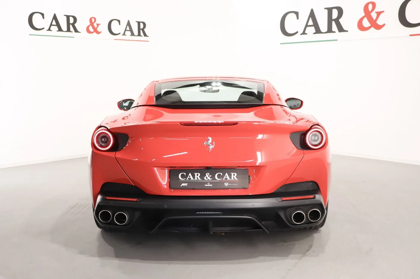 2019 Ferrari Portofino angeboten von einem Supersportwagenhändler in Zibido San Giacomo, Italien, Foto 4 von 25