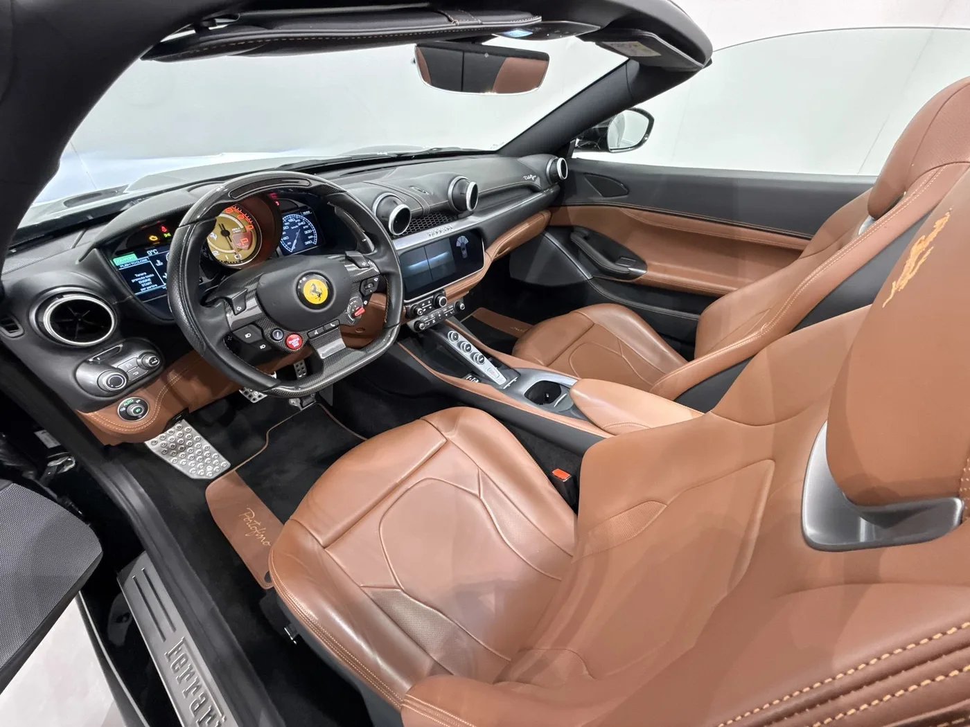2019 Ferrari Portofino proposée par un spécialiste de la supercar à Zibido San Giacomo, Italie, photo 8 sur 18