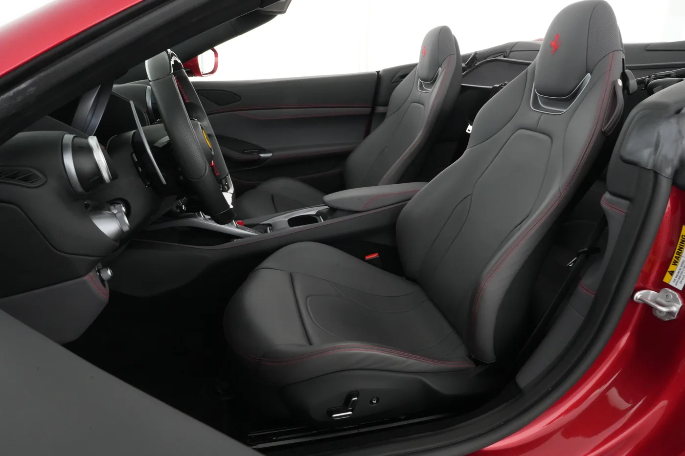 2019 Ferrari Portofino offered by a specialist dealer in Meerbusch, Germany, photo 6 of 6
