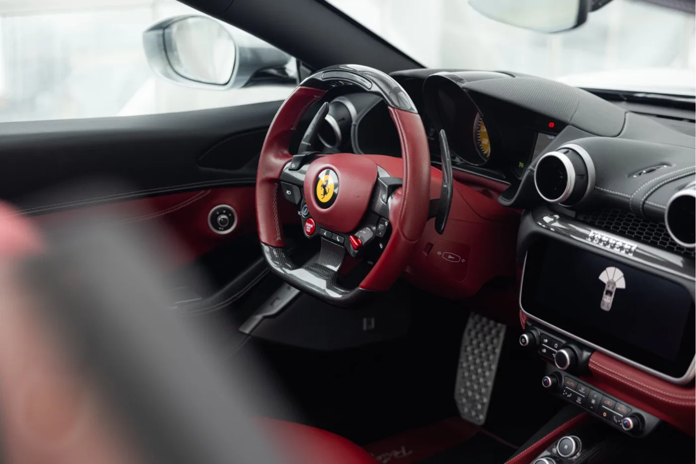 2019 Ferrari Portofino angeboten von einem offiziellen McLaren und Morgan-Vertragshändler in Utrecht, Niederlande, Foto 4 von 25