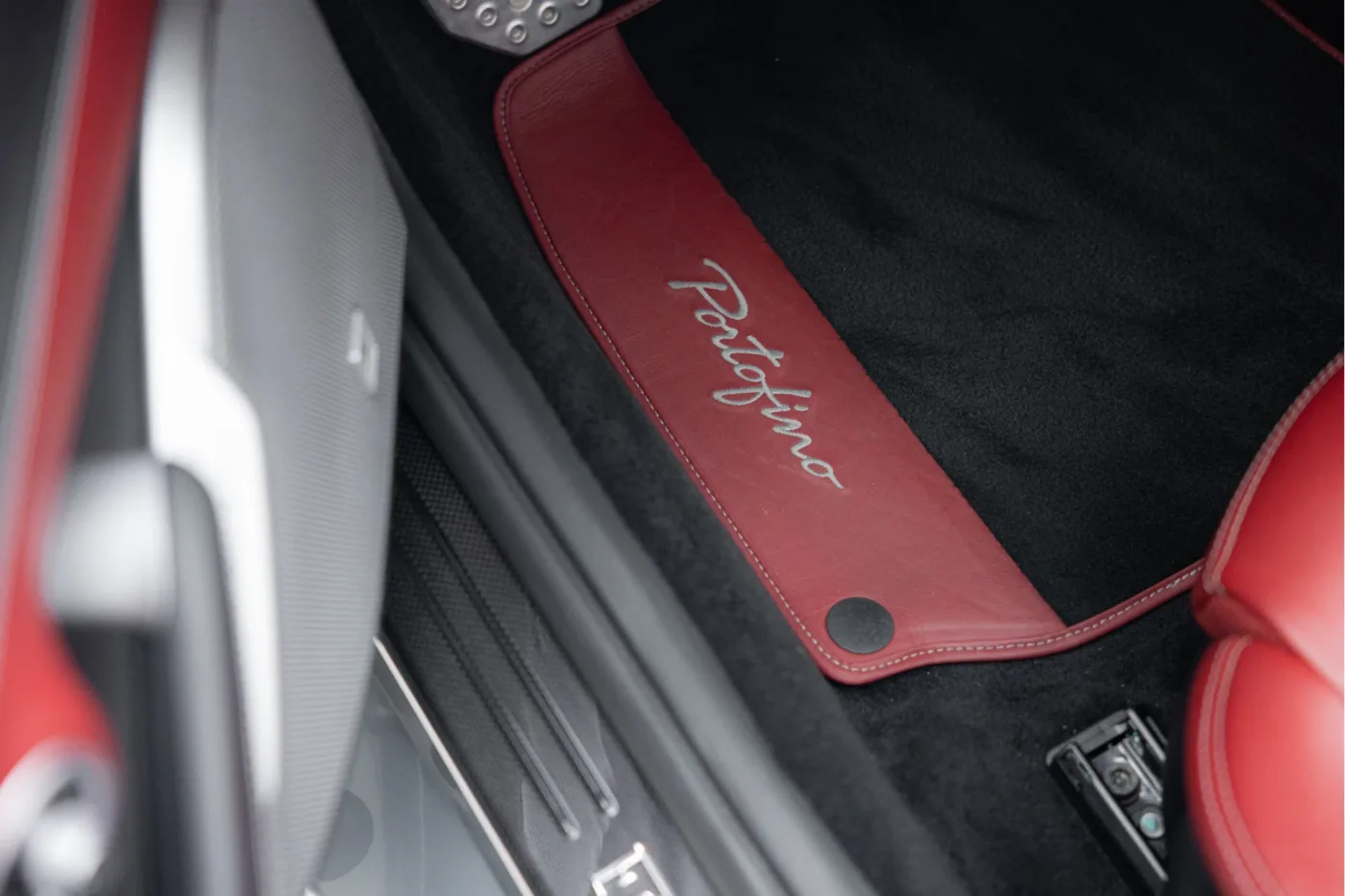 2019 Ferrari Portofino angeboten von einem offiziellen McLaren und Morgan-Vertragshändler in Utrecht, Niederlande, Foto 12 von 25