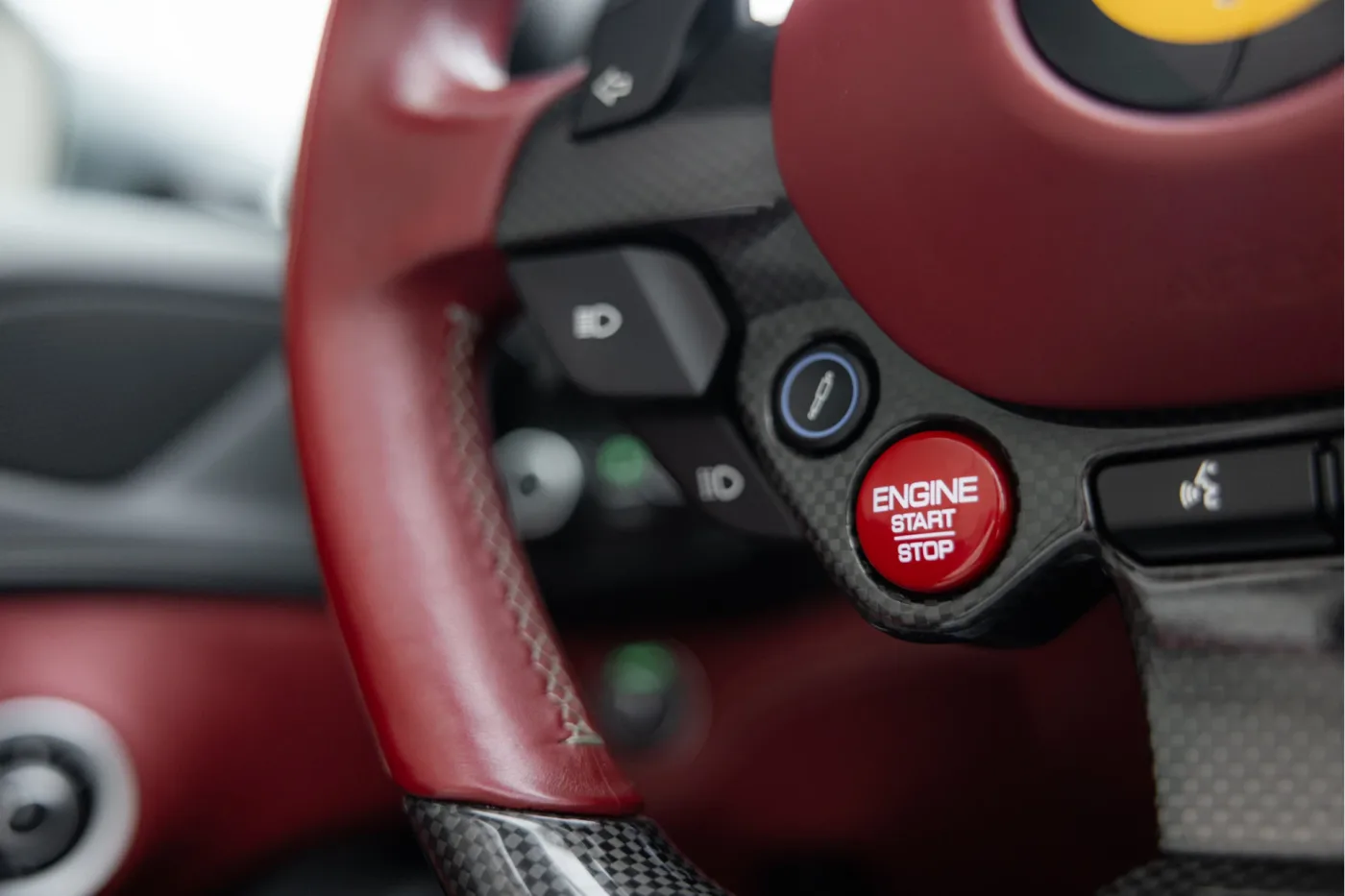2019 Ferrari Portofino angeboten von einem offiziellen McLaren und Morgan-Vertragshändler in Utrecht, Niederlande, Foto 18 von 25