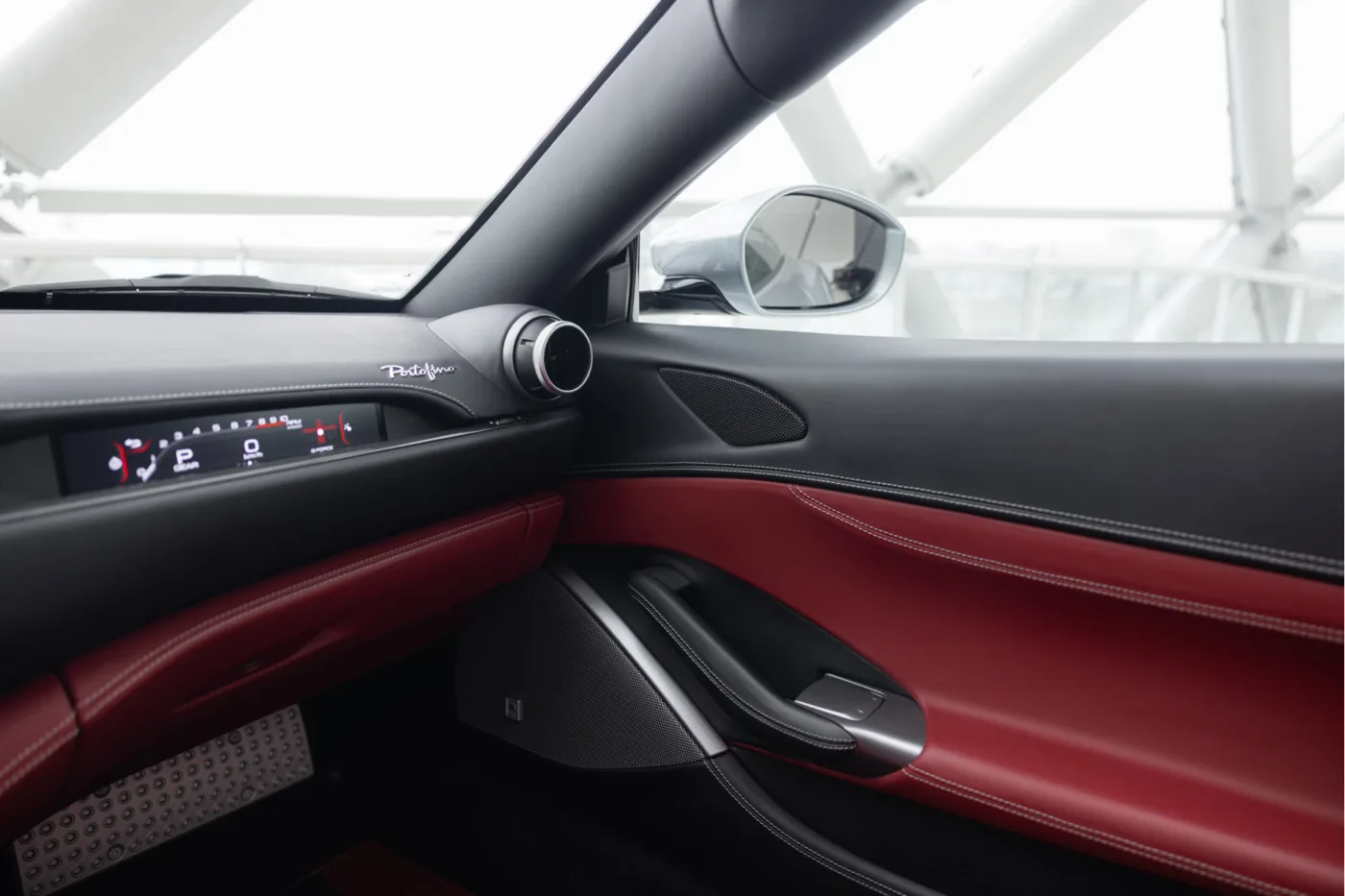 2019 Ferrari Portofino angeboten von einem offiziellen McLaren und Morgan-Vertragshändler in Utrecht, Niederlande, Foto 23 von 25