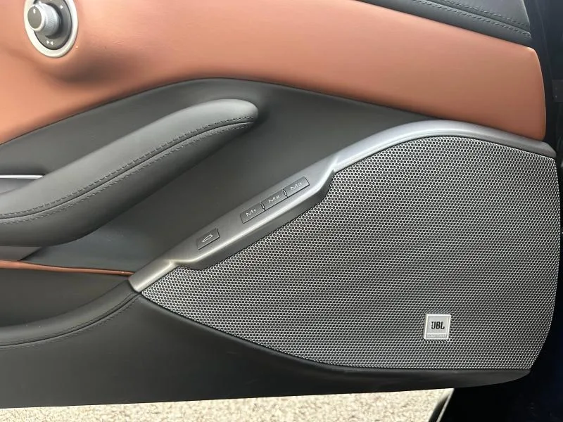 2019 Ferrari Portofino, 15/20