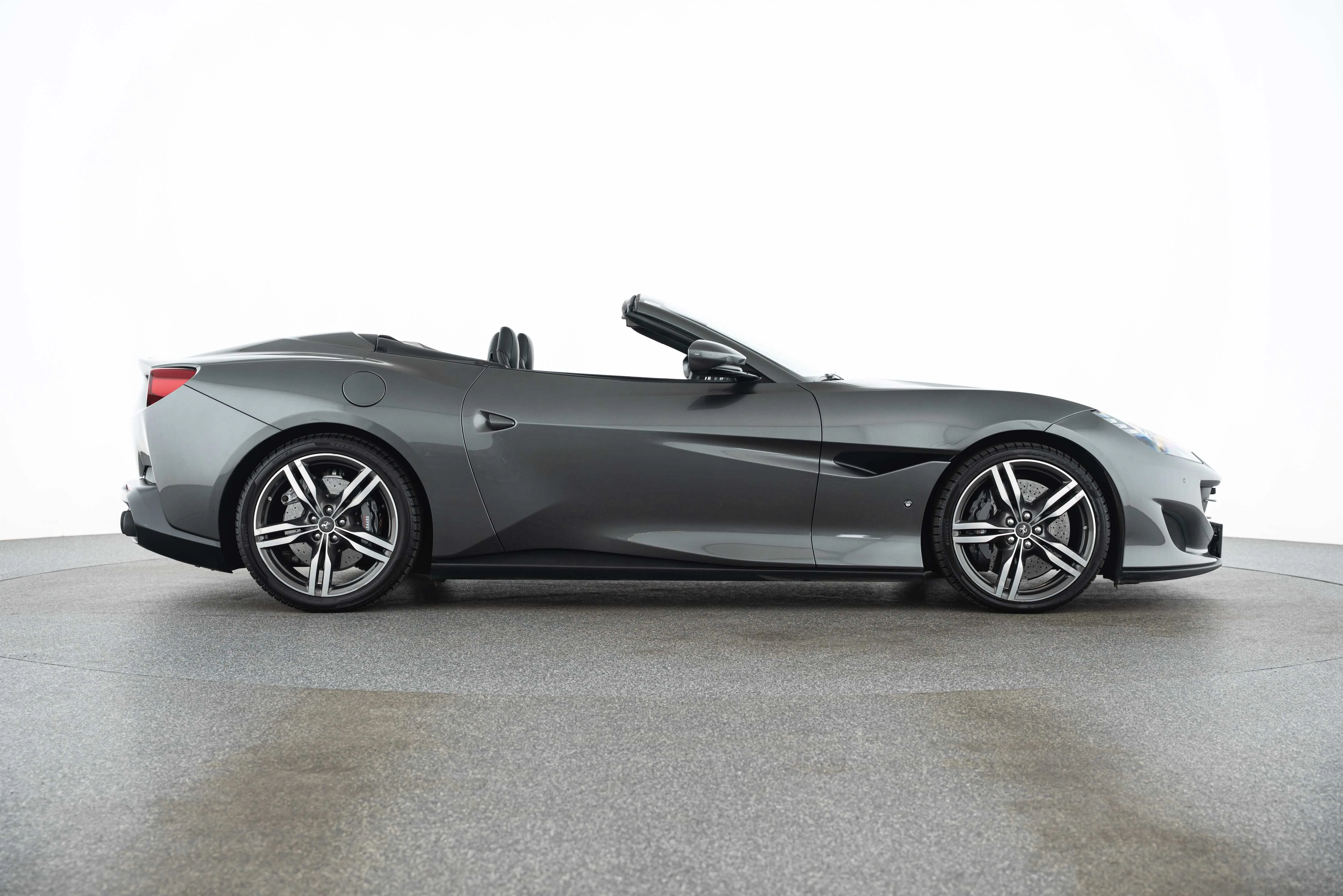2019 Ferrari Portofino, 4/30