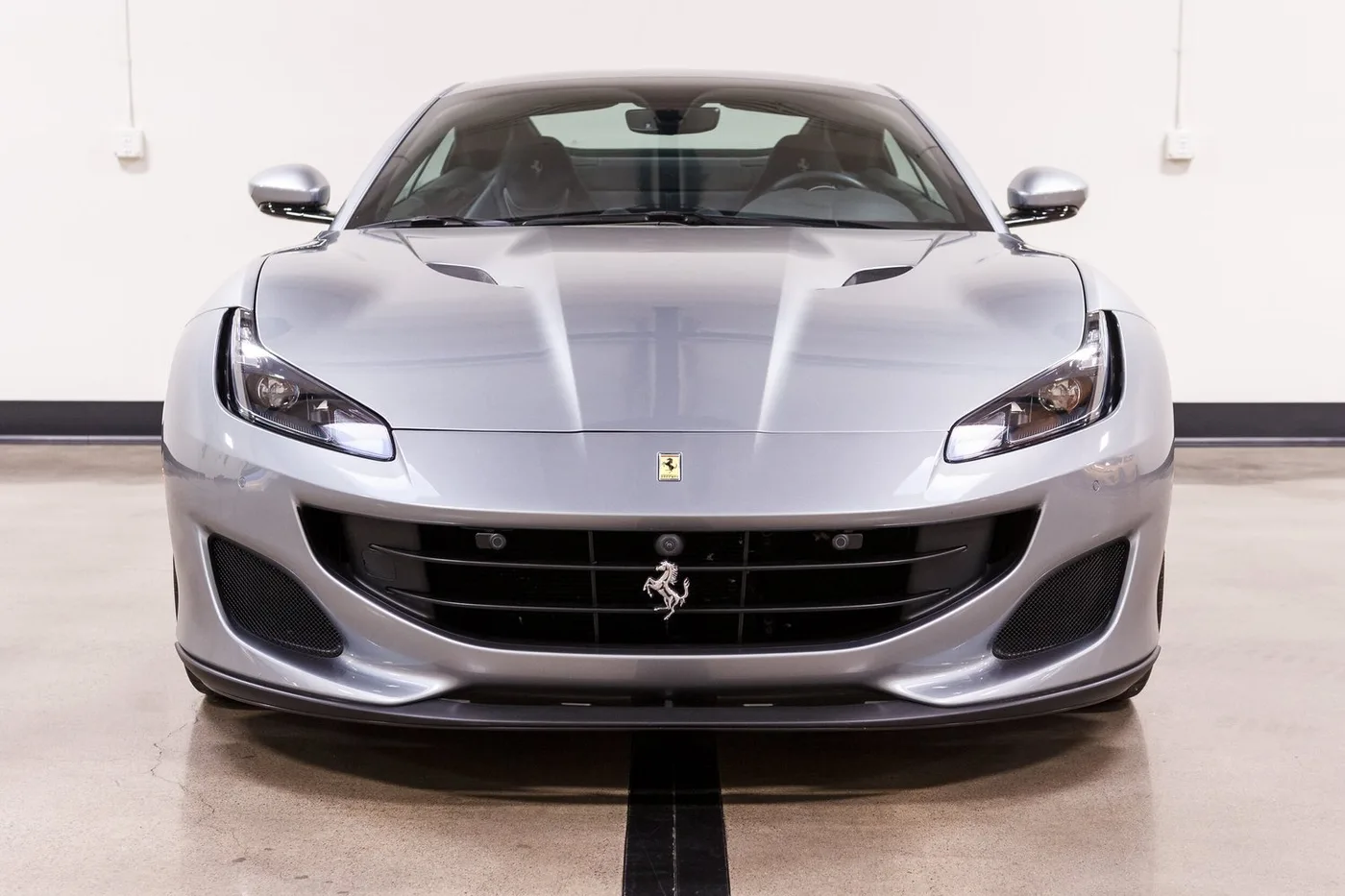 2019 Ferrari Portofino vendue par un concessionnaire spécialisé à Costa Mesa, États-Unis, photo 15 sur 15