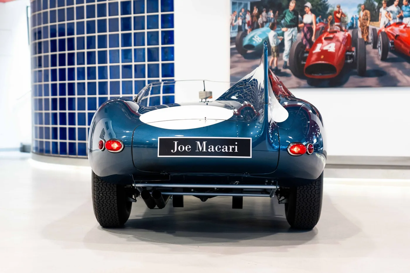 2019 Jaguar D-Type Continuation angeboten von einem Oldtimerspezialisten in London, Vereinigtes Königreich, Foto 8 von 18