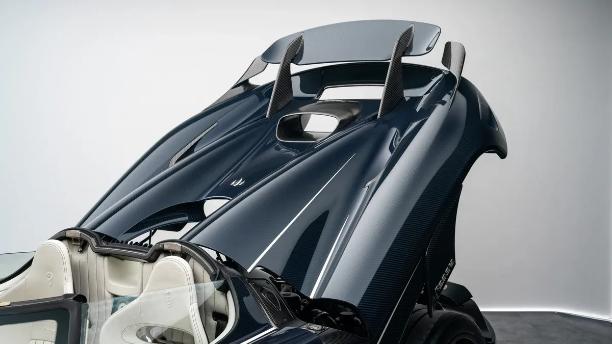 2019 Koenigsegg Regera angeboten von einem Fachhändler in Dubai, Vereinigte Arabische Emirate, Foto 23 von 25