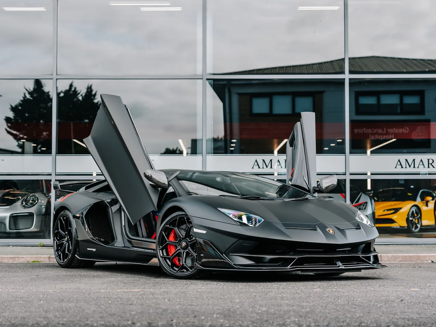2019 Lamborghini Aventador SVJ proposée par un spécialiste de la supercar à Preston, Royaume-Uni, photo 2 sur 25