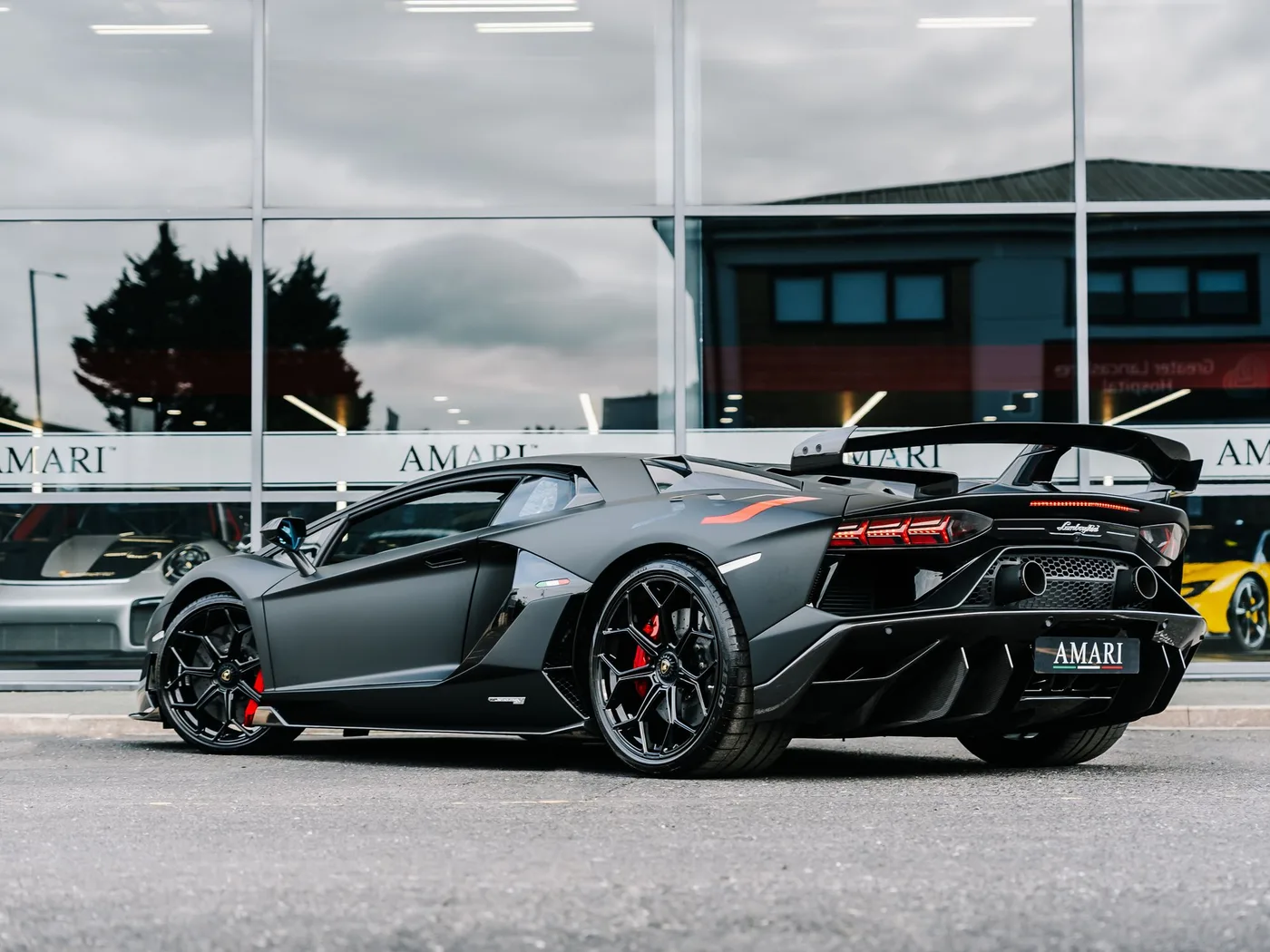 2019 Lamborghini Aventador SVJ proposée par un spécialiste de la supercar à Preston, Royaume-Uni, photo 4 sur 25