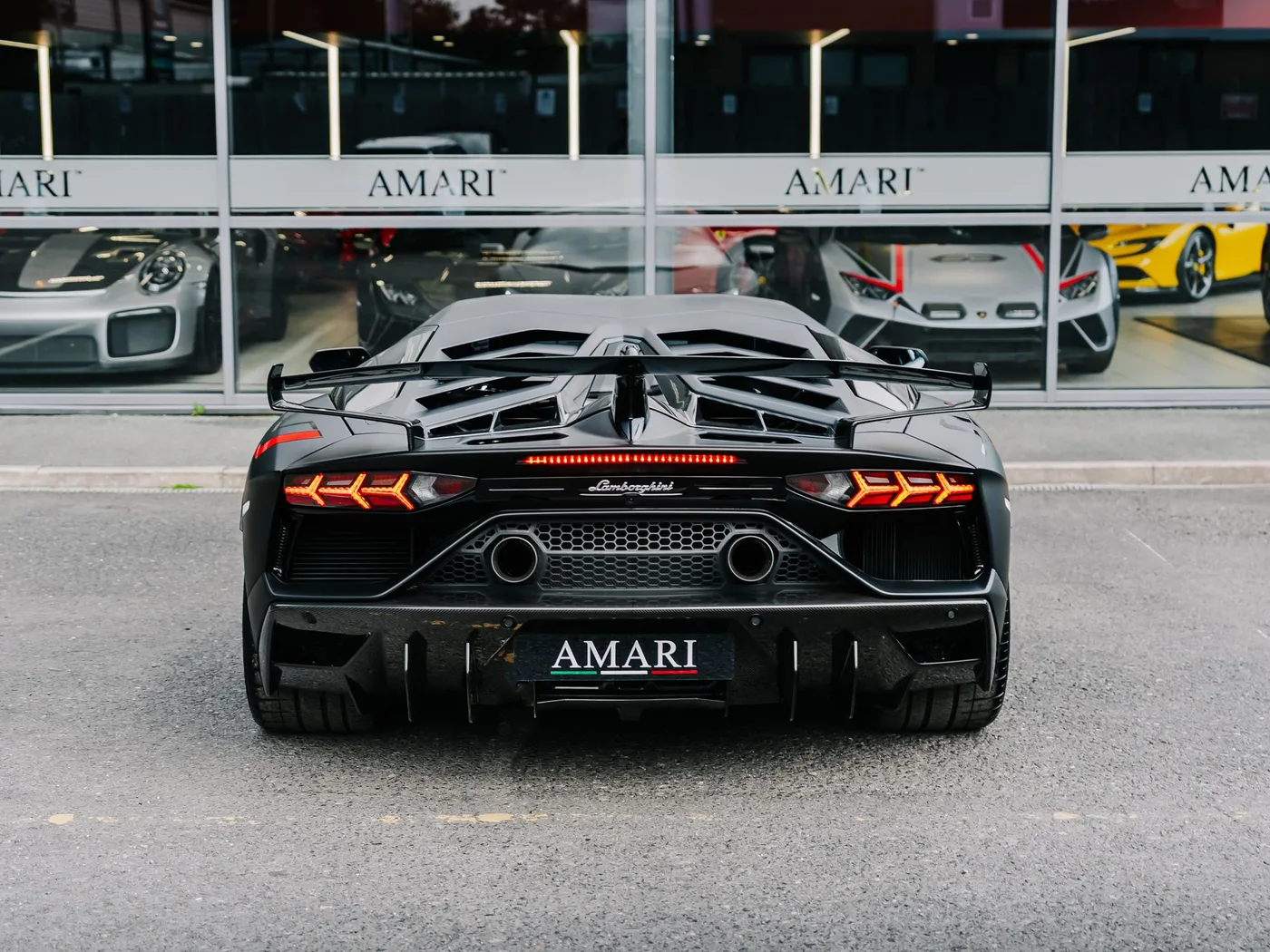 2019 Lamborghini Aventador SVJ proposée par un spécialiste de la supercar à Preston, Royaume-Uni, photo 9 sur 25