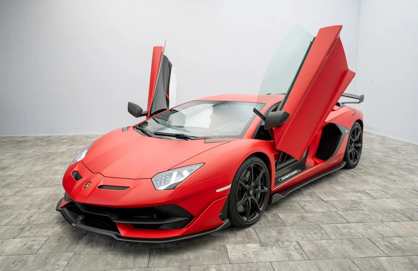 2019 Lamborghini Aventador SVJ, 2/30
