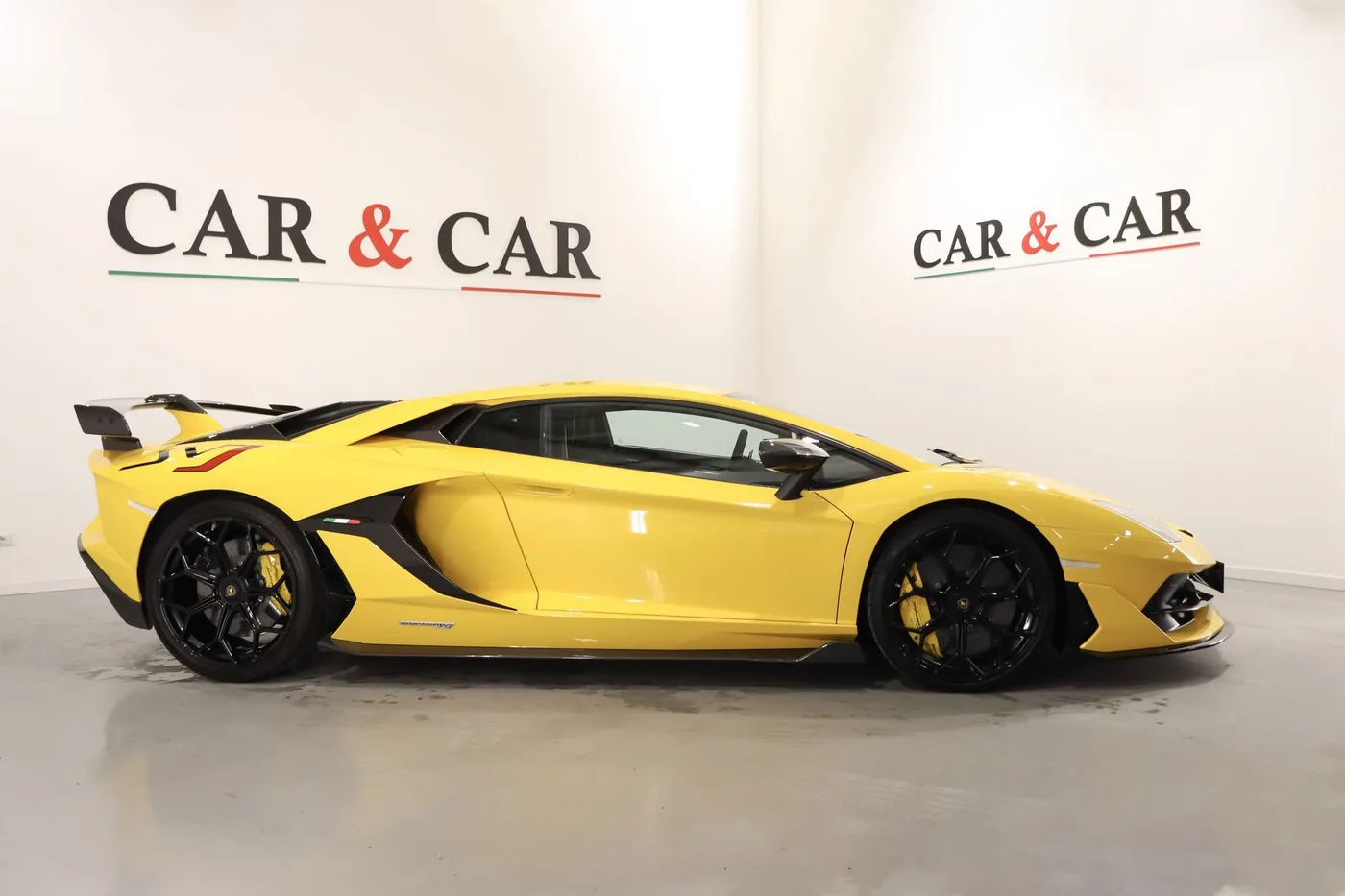 2019 Lamborghini Aventador SVJ angeboten von einem Supersportwagenhändler in Zibido San Giacomo, Italien, Foto 5 von 25