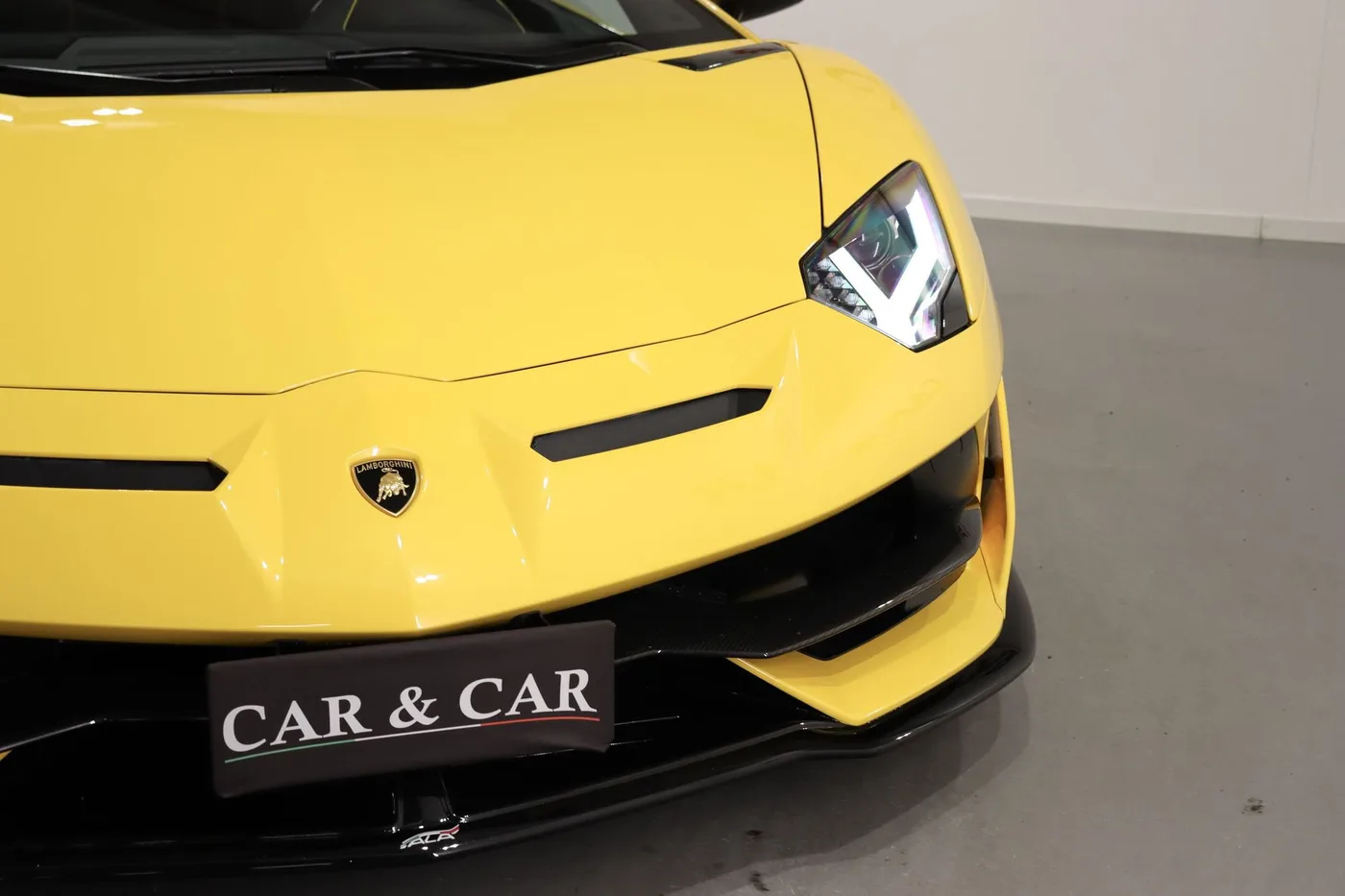 2019 Lamborghini Aventador SVJ angeboten von einem Supersportwagenhändler in Zibido San Giacomo, Italien, Foto 22 von 25