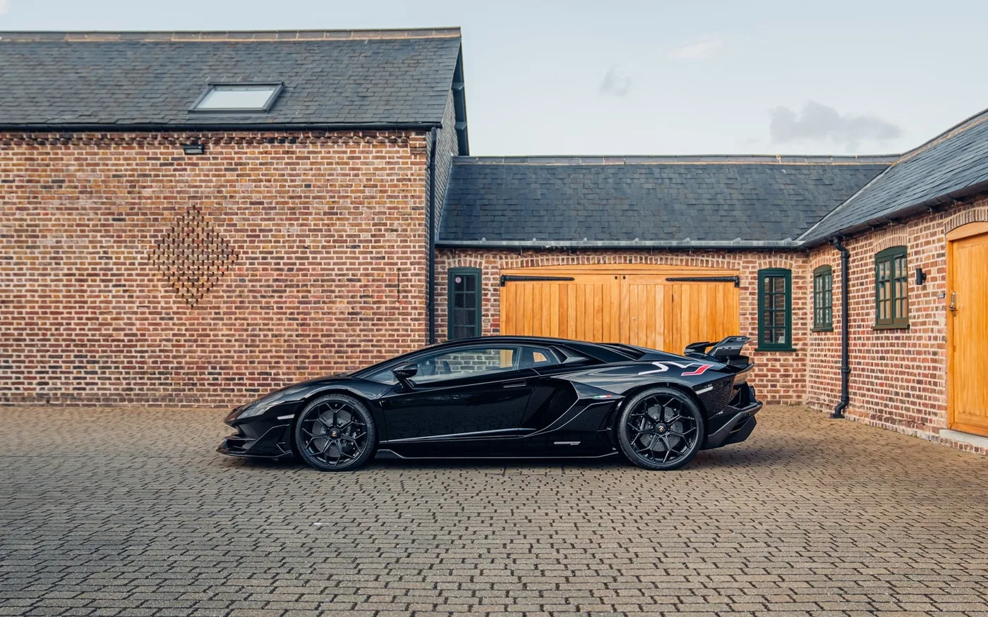 2019 Lamborghini Aventador SVJ angeboten von einem Fachhändler in Chorleywood, Vereinigtes Königreich, Foto 3 von 15