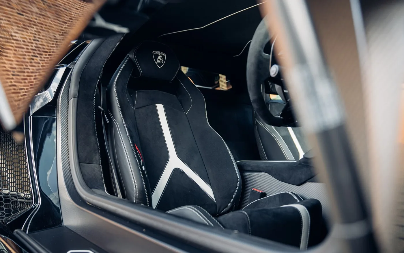 2019 Lamborghini Aventador SVJ angeboten von einem Fachhändler in Chorleywood, Vereinigtes Königreich, Foto 5 von 15