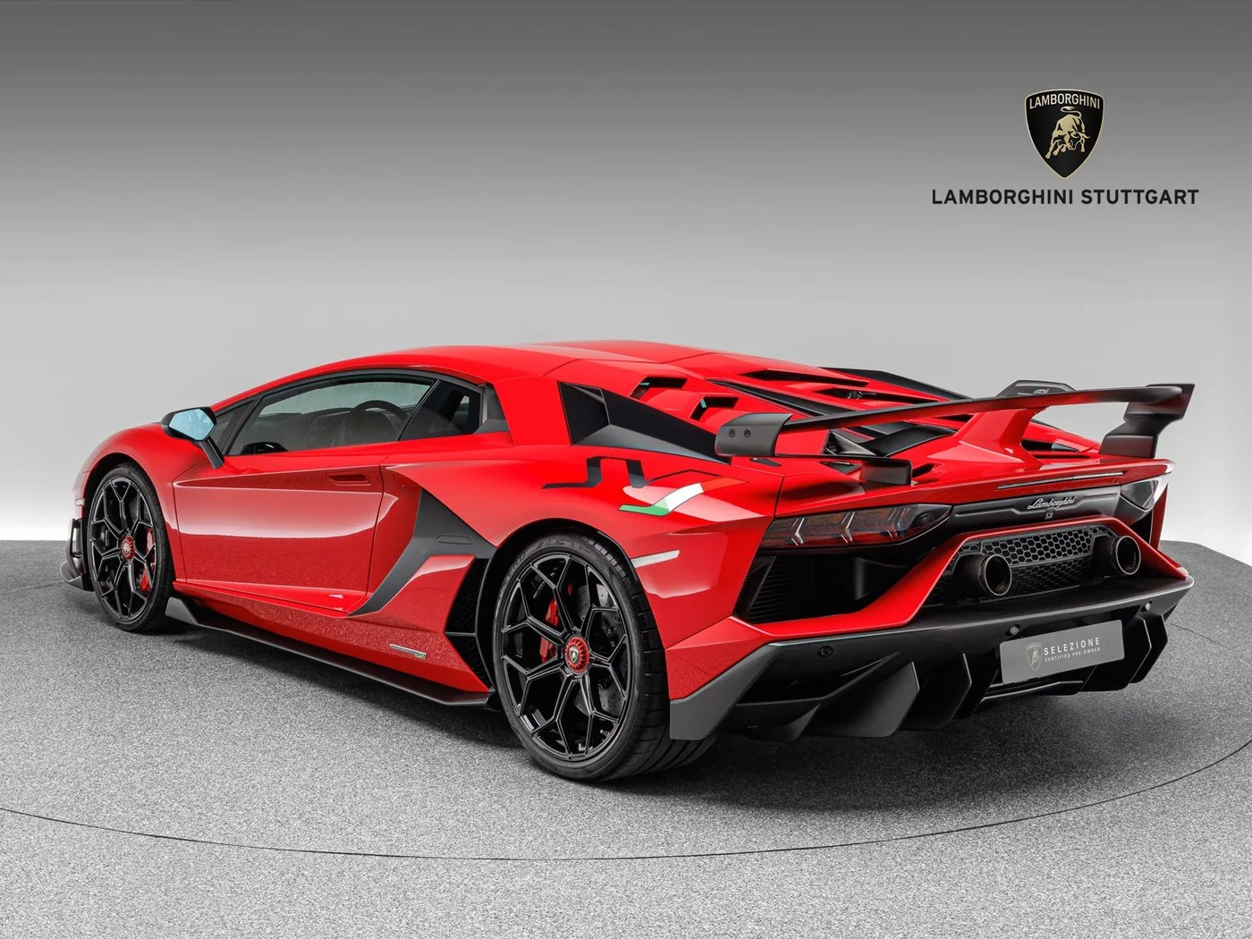 2019 Lamborghini Aventador SVJ offered by a specialist dealer in Böblingen, Germany, photo 4 of 15