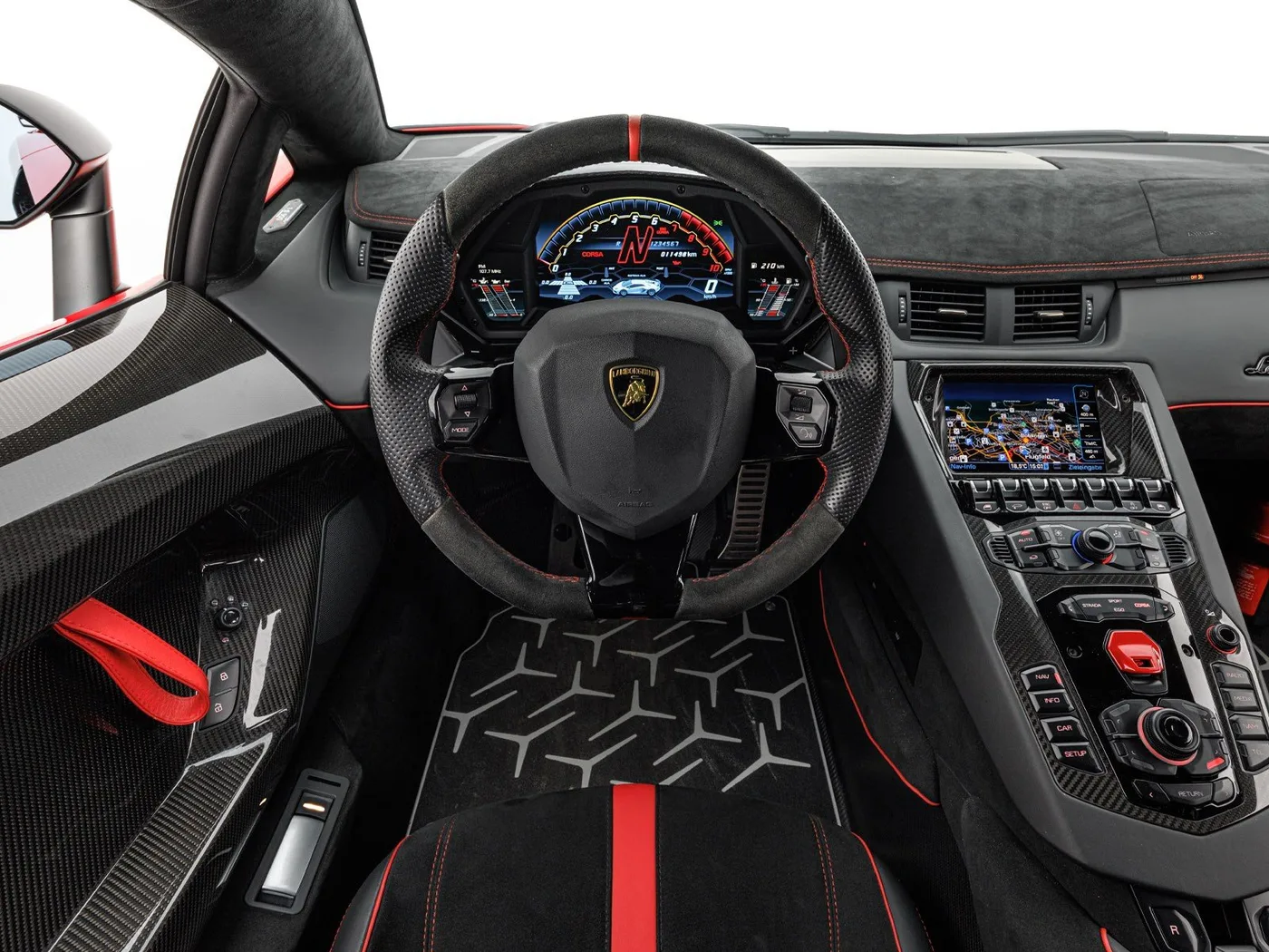 2019 Lamborghini Aventador SVJ offered by a specialist dealer in Böblingen, Germany, photo 9 of 15