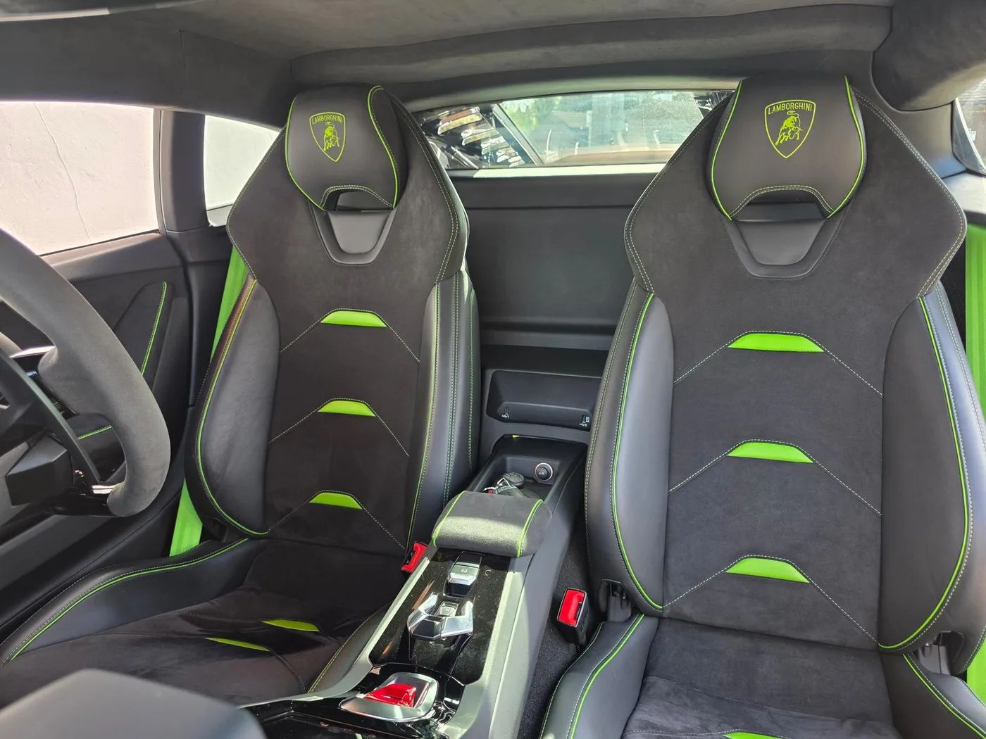 2019 Lamborghini Huracán EVO angeboten von einer Vertragshändlergruppe in Pangbourne, Vereinigtes Königreich, Foto 7 von 20