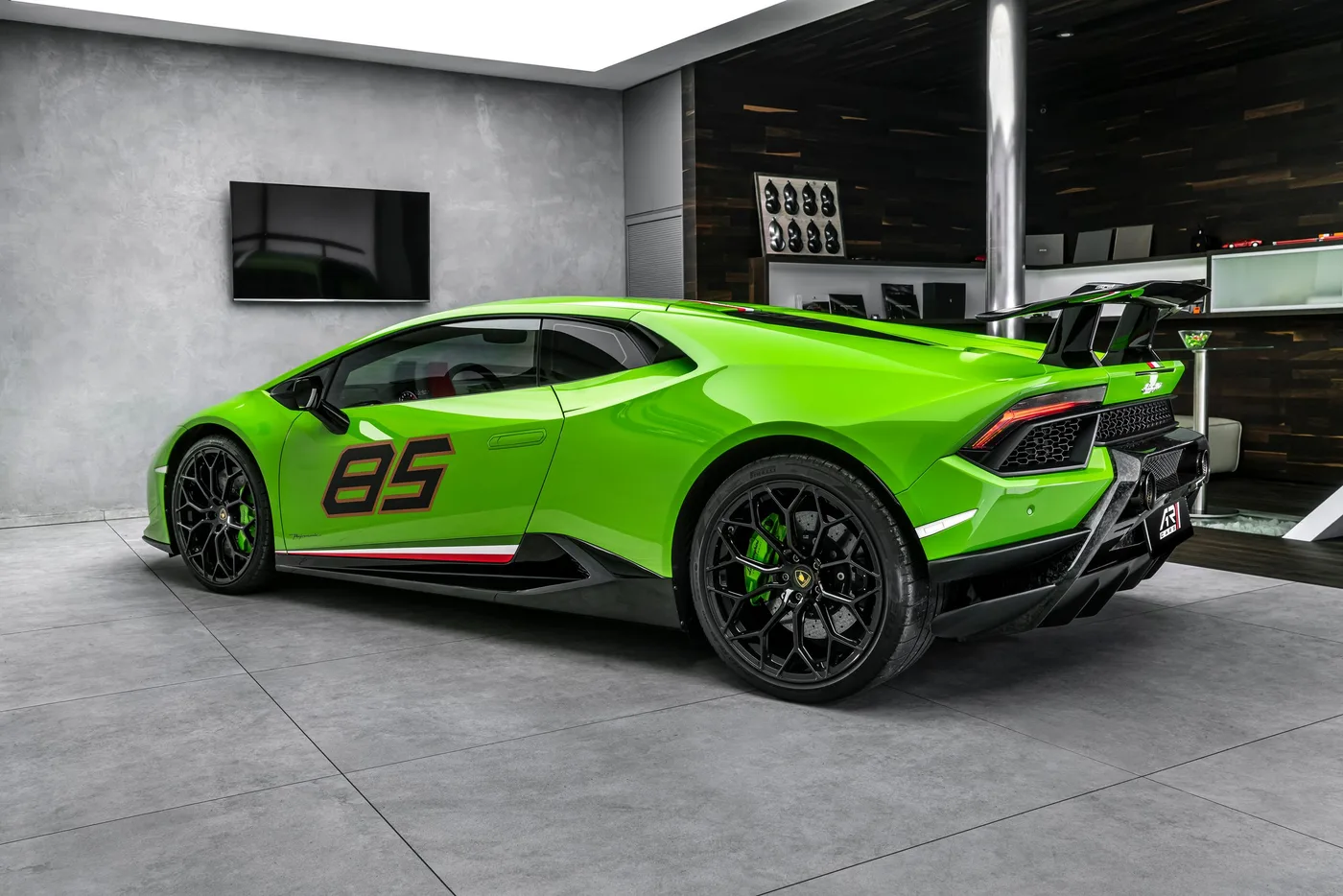 2019 Lamborghini Huracán Performante angeboten von einem Fachhändler in Ostrava, Tschechien, Foto 7 von 15