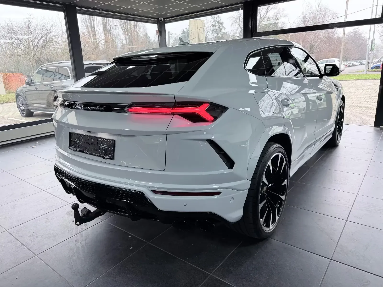 2019 Lamborghini Urus, 3/26
