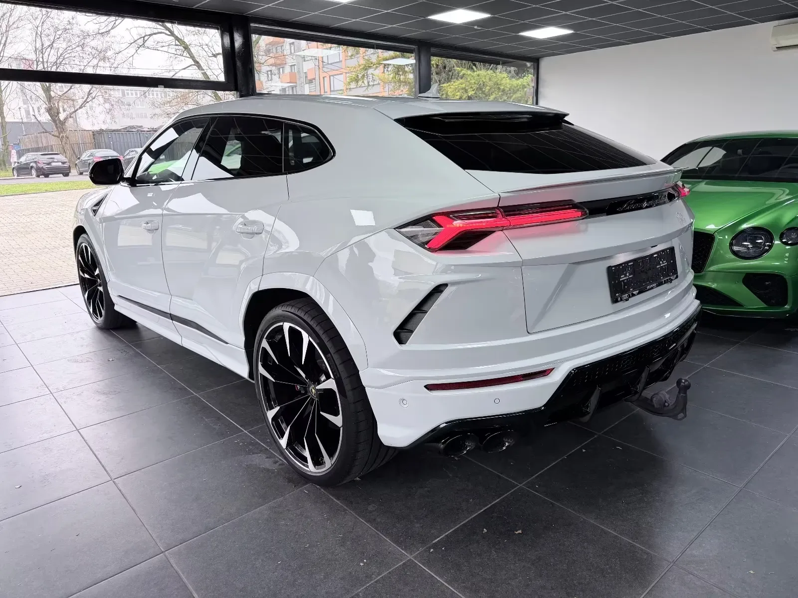 2019 Lamborghini Urus, 6/26