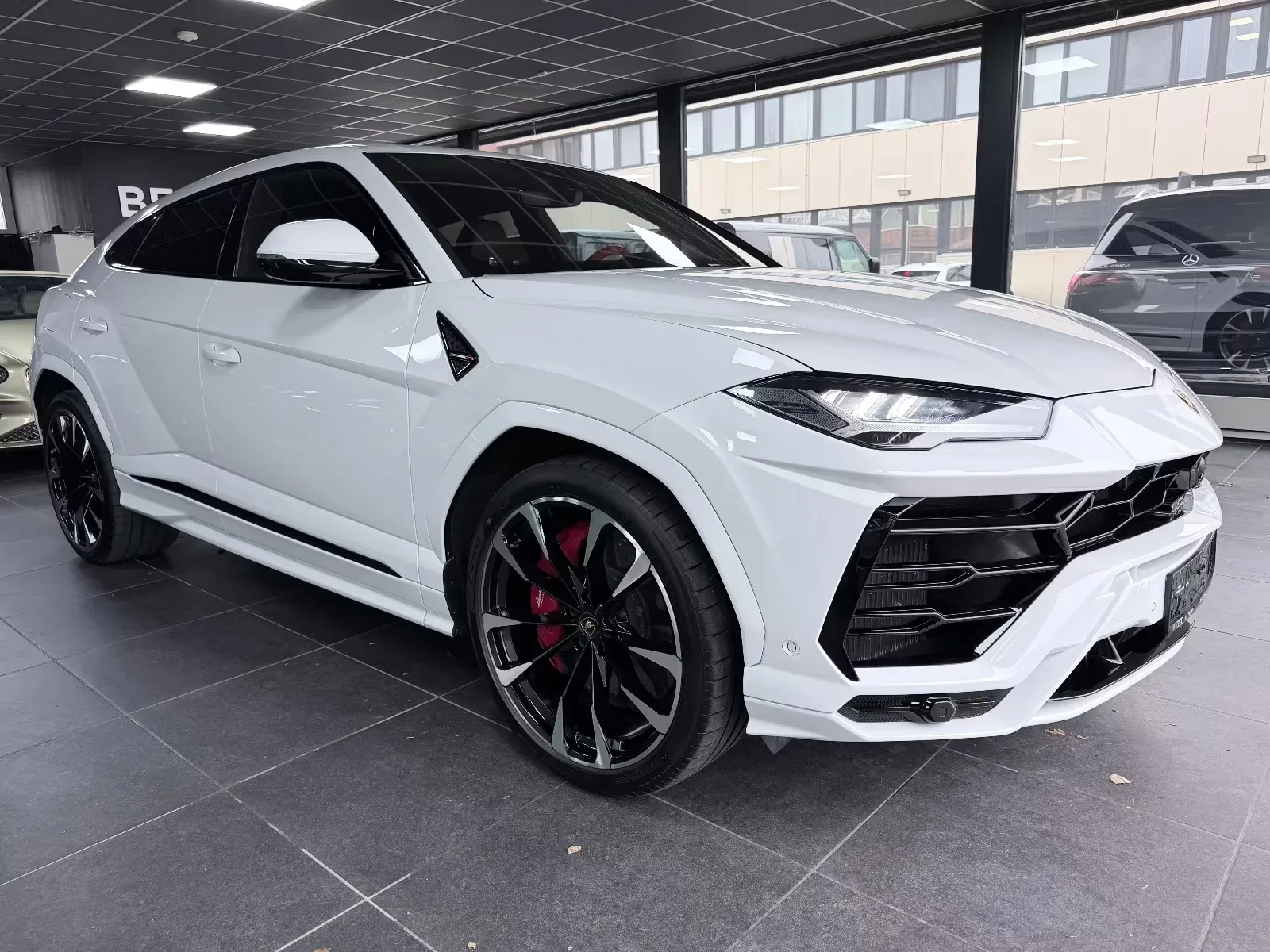 2019 Lamborghini Urus, 7/26