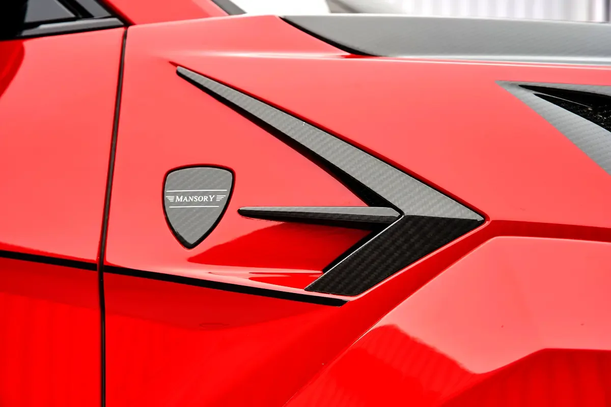 2019 Lamborghini Urus by Mansory, 9/13