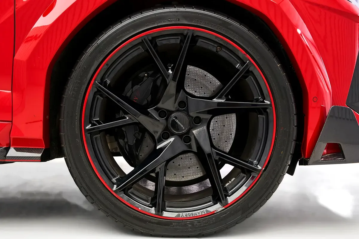 2019 Lamborghini Urus by Mansory, 12/13
