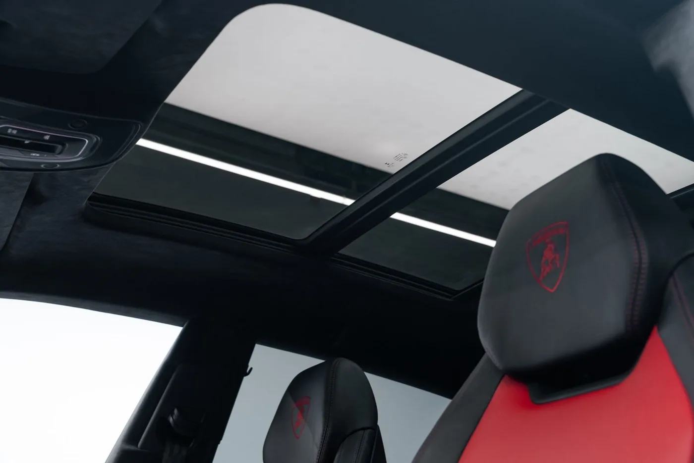 2019 Lamborghini Urus proposée par un concessionnaire spécialisé à Putzbrunn, Allemagne, photo 15 sur 15