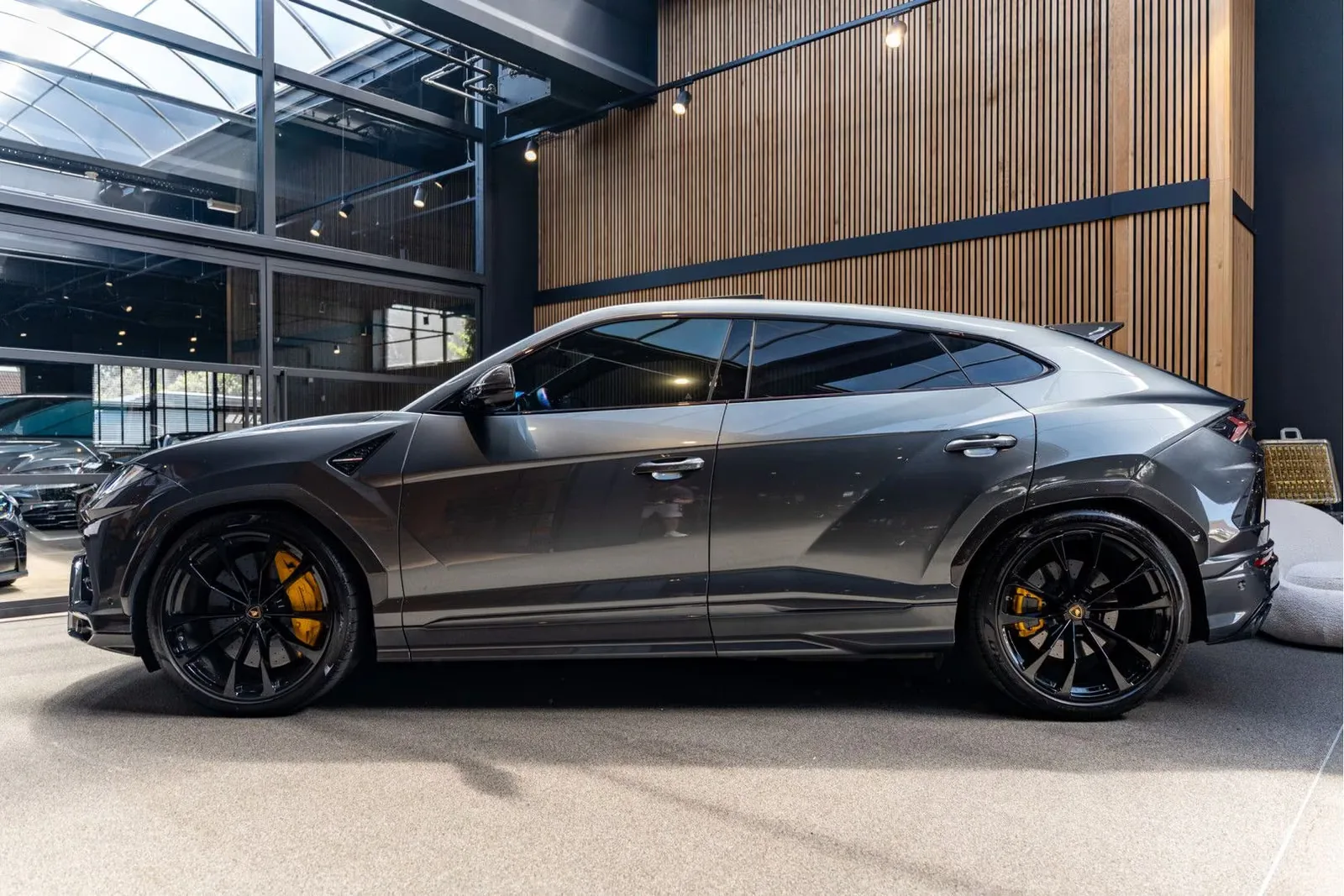 2019 Lamborghini Urus, 3/30