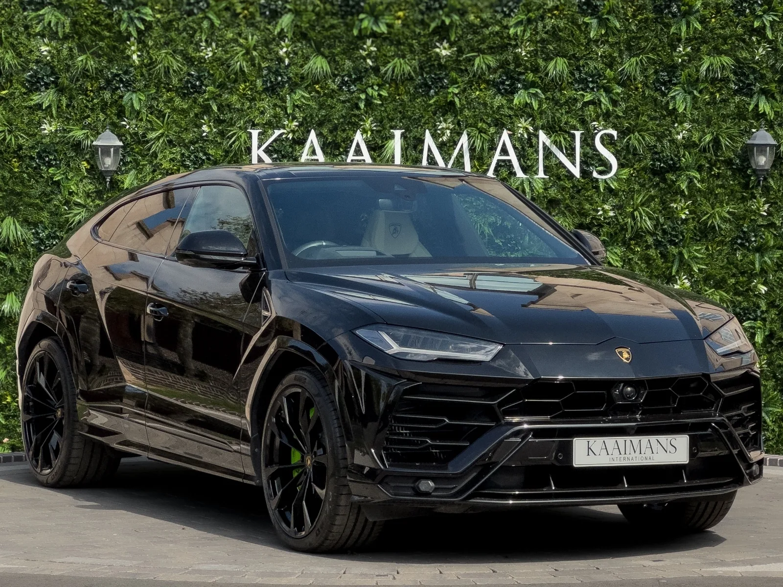 2019 Lamborghini Urus offered by a specialist dealer in Tollerton, United Kingdom, main photo