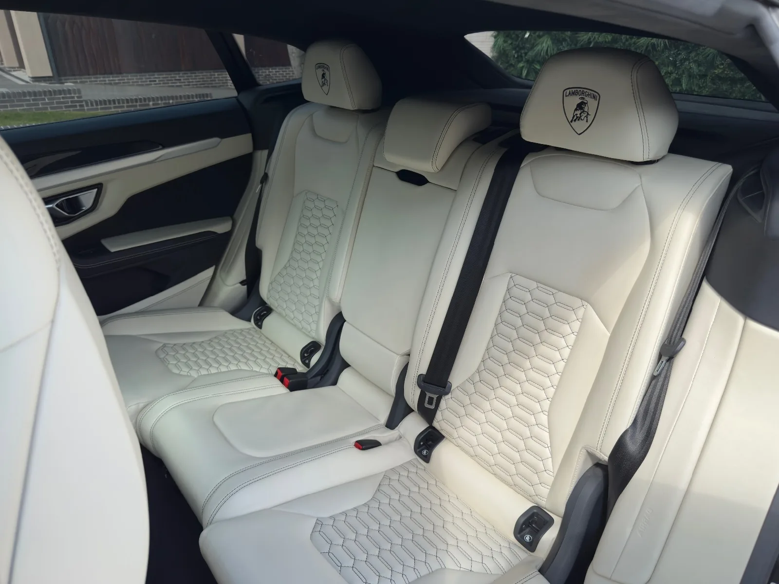 2019 Lamborghini Urus, 17/30