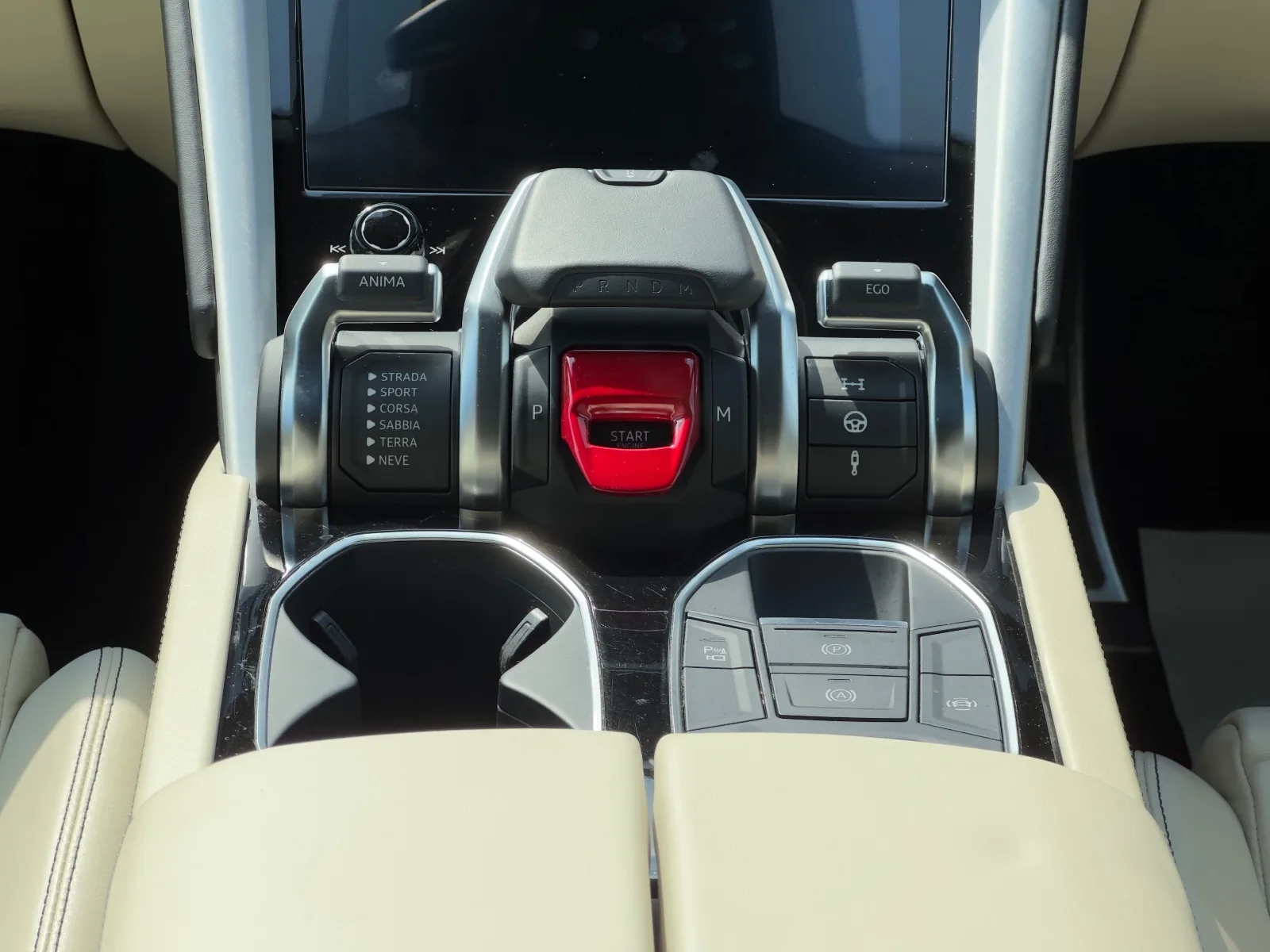 2019 Lamborghini Urus, 26/30