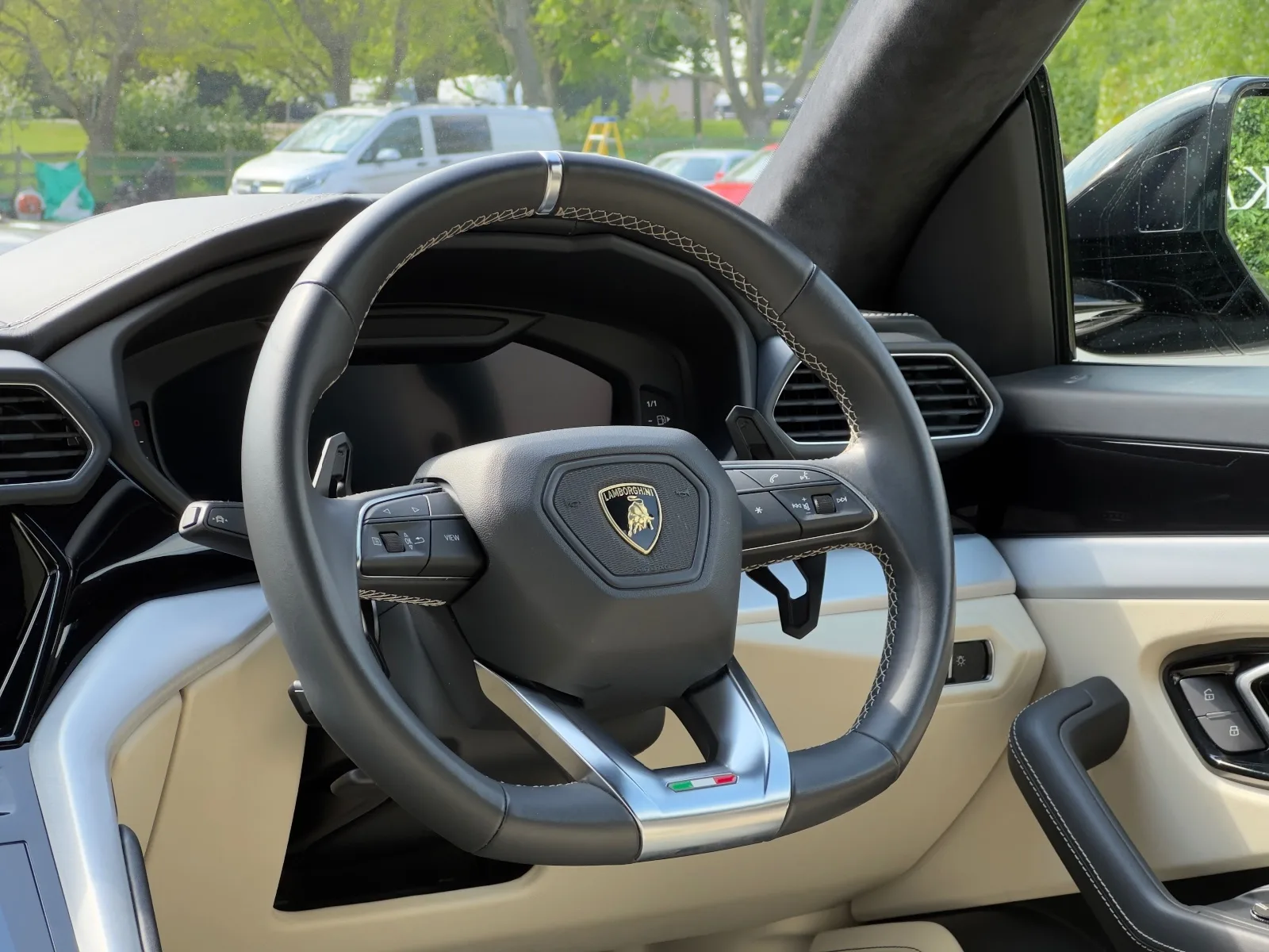 2019 Lamborghini Urus, 29/30