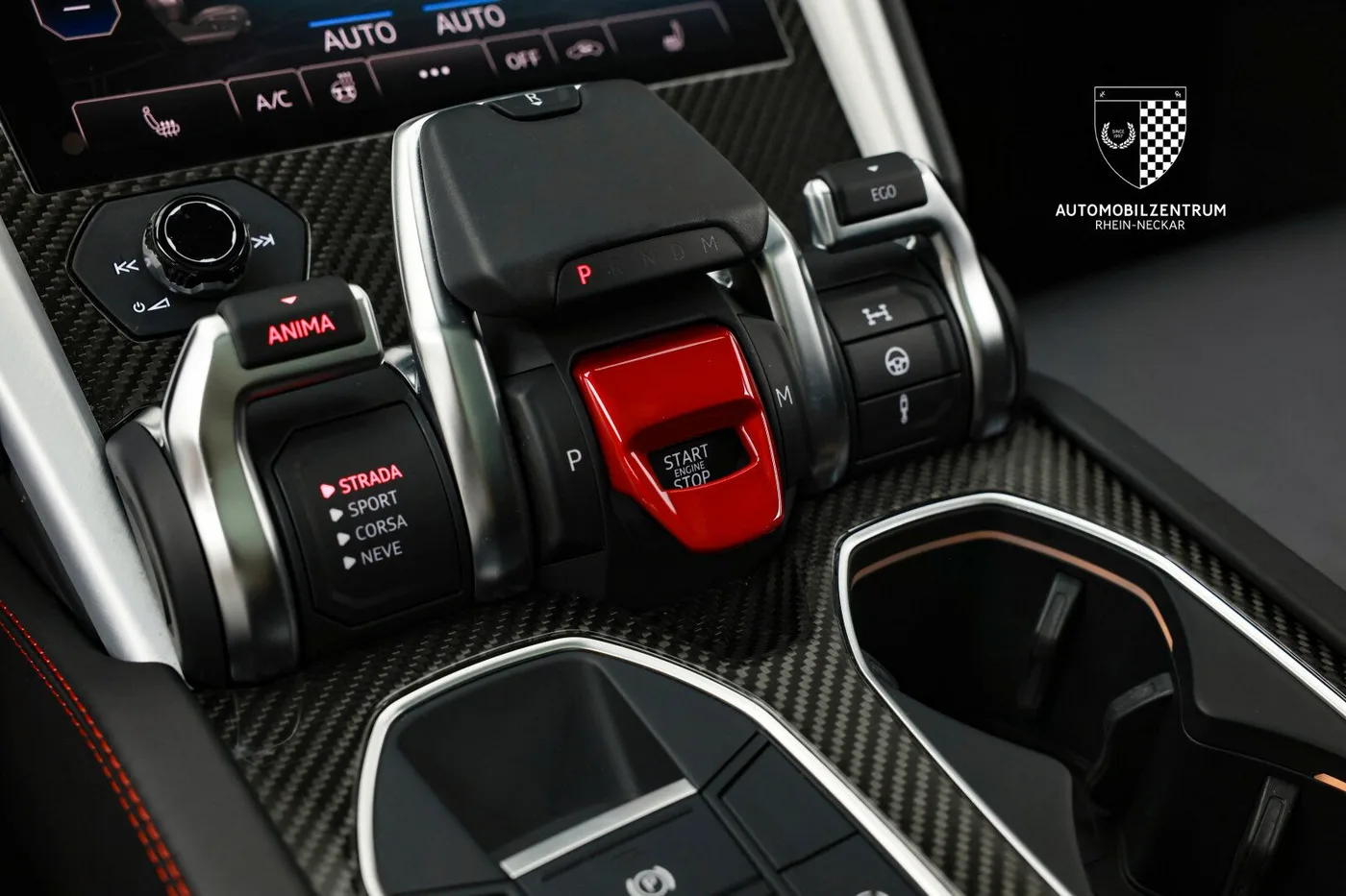 2019 Lamborghini Urus offered by a supercar dealer in Viernheim, Germany, photo 22 of 25