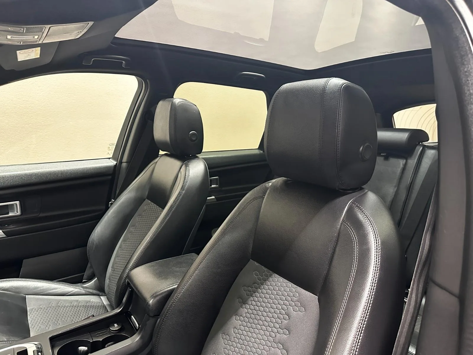 2019 Land Rover Discovery Sport SE, 10/24