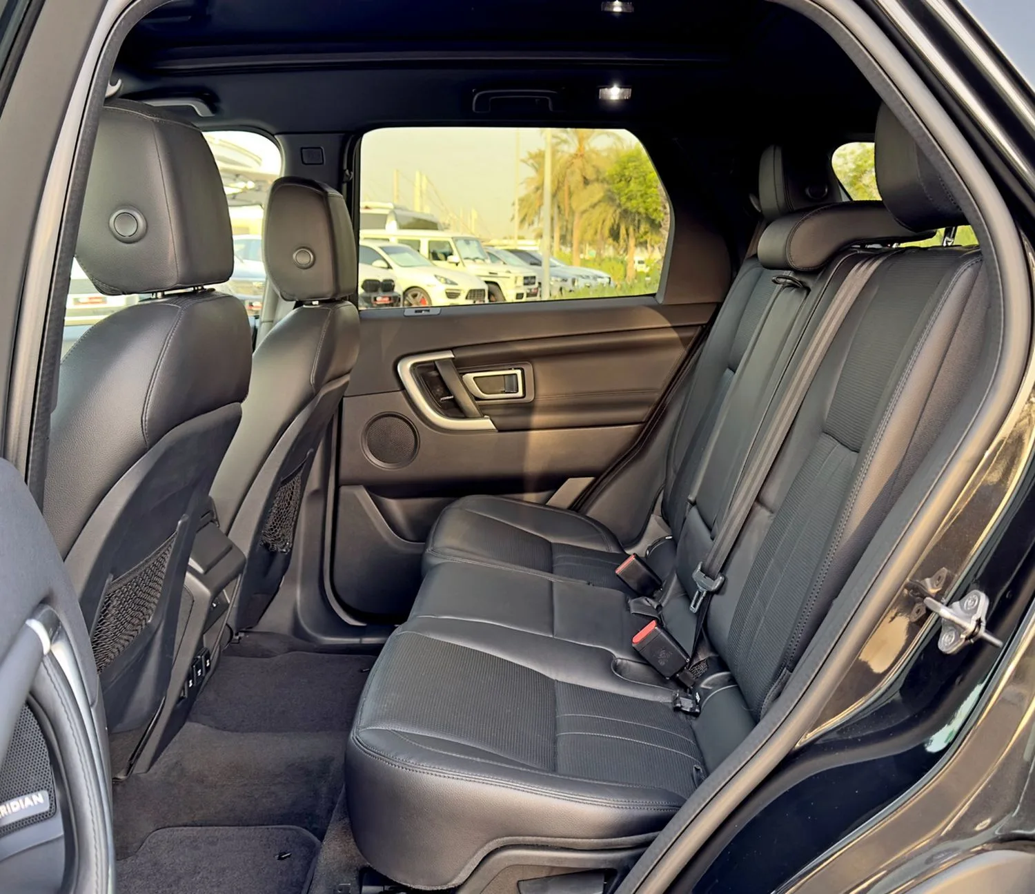 2019 Land Rover Discovery Sport HSE offered by a specialist dealer in Dubai, United Arab Emirates, photo 12 of 13