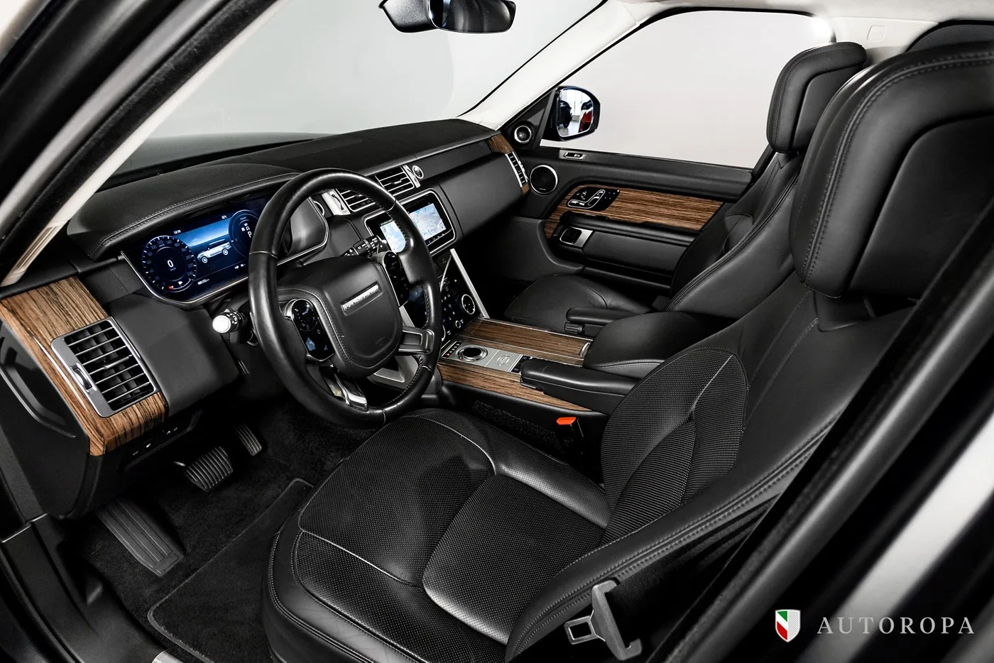 2019 Land Rover Range Rover P400e, Vogue offered by an official Ferrari and Maserati dealer in Arlöv, Sweden, photo 6 of 10