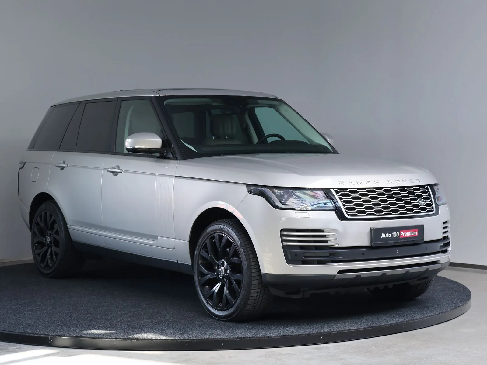 2019 Land Rover Range Rover Vogue, 2/24
