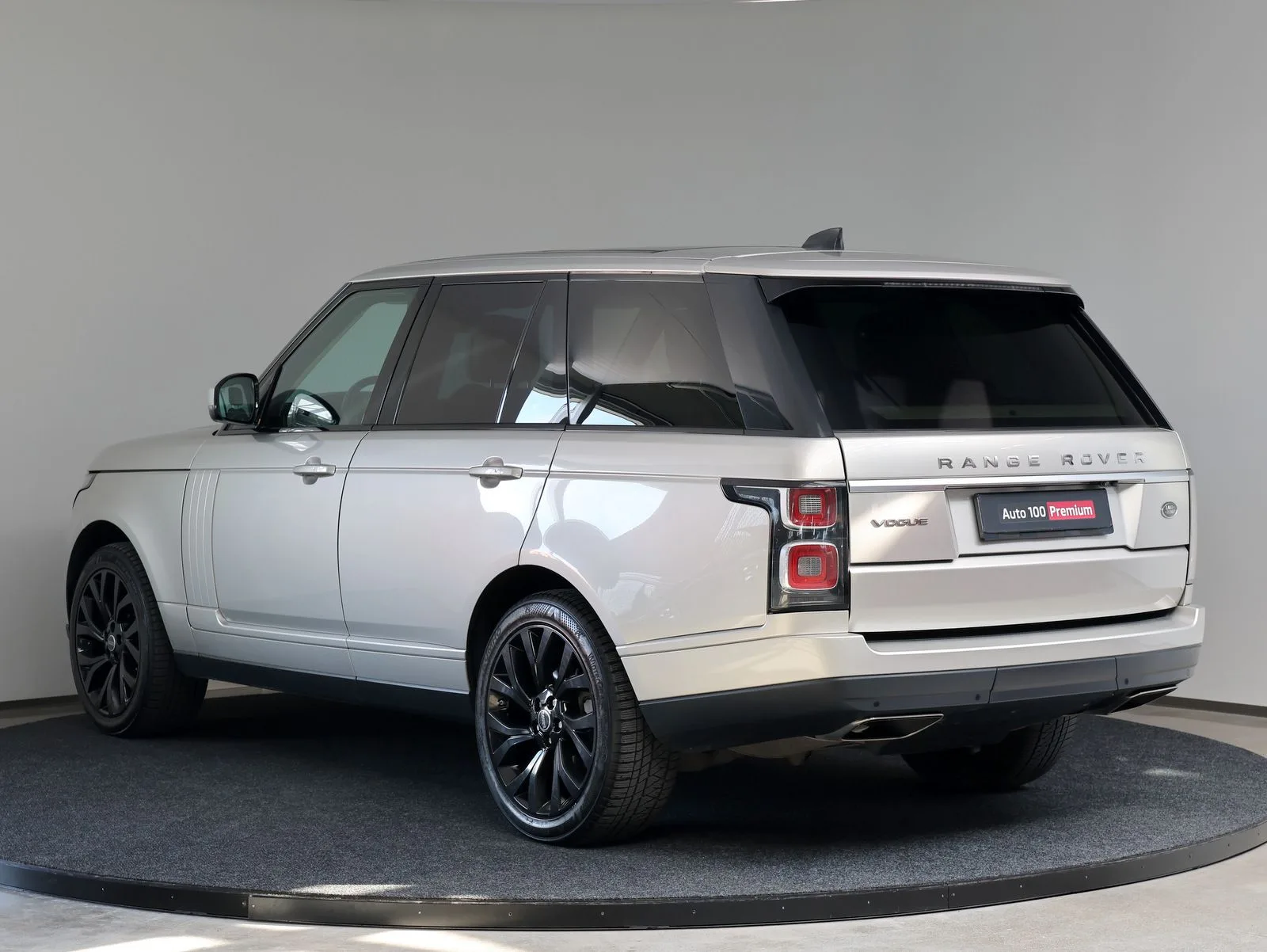 2019 Land Rover Range Rover Vogue, 4/24