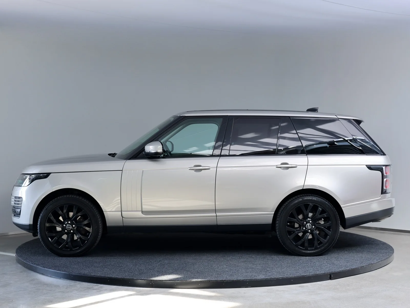 2019 Land Rover Range Rover Vogue, 5/24