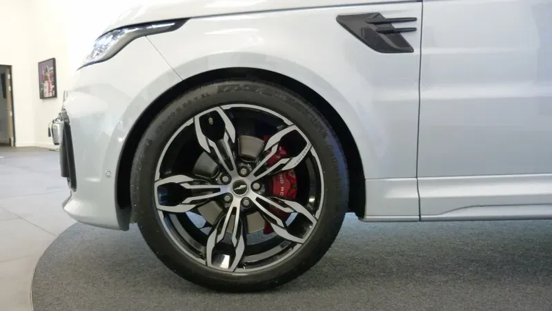 2019 Land Rover Range Rover Sport SVR, 4/30