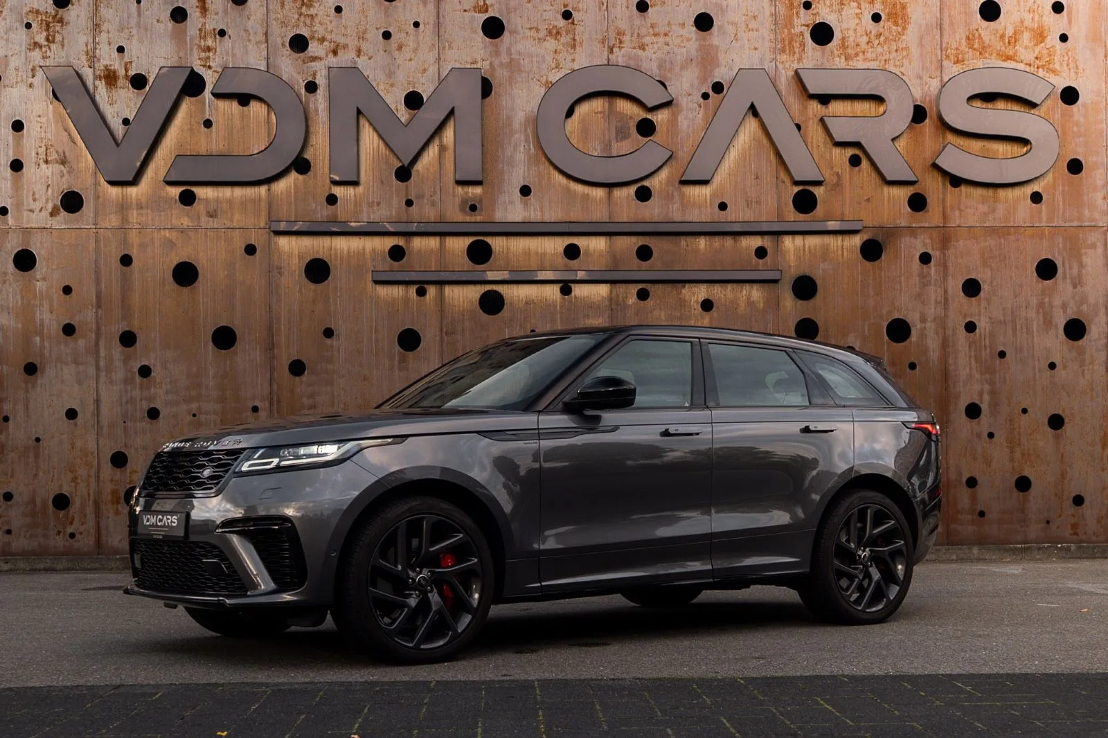2019 Land Rover Range Rover Velar SVAutobiography Dynamic angeboten von einem Supersportwagenhändler in Gronau, Deutschland, Hauptfoto