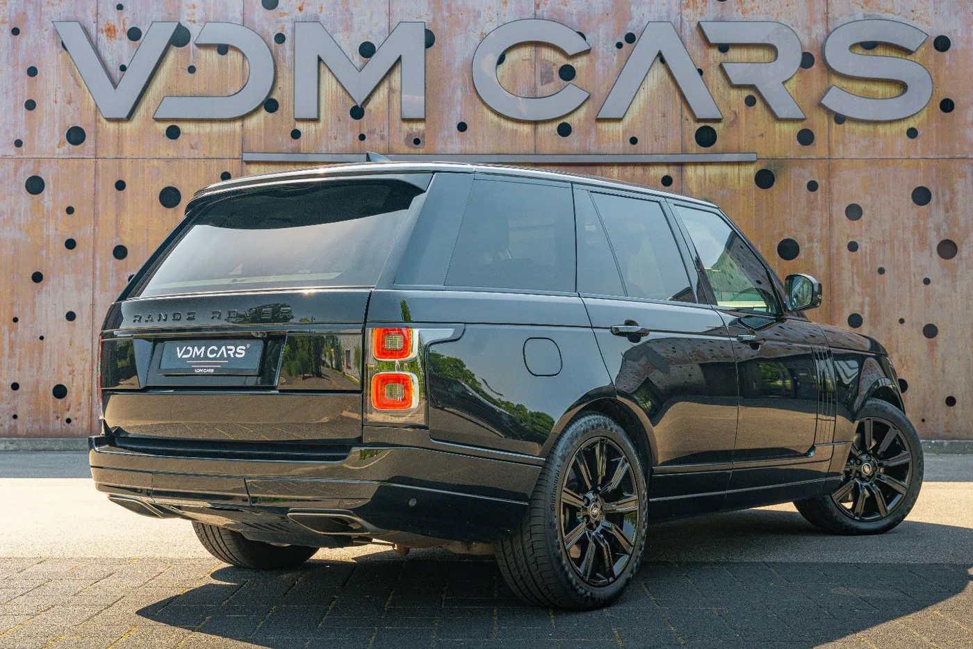 2019 Land Rover Range Rover Vogue, 5.0 V8 supercharged offered by a supercar dealer in Gronau, Germany, photo 6 of 25