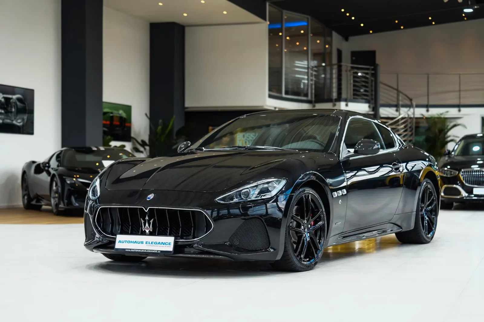 2019 Maserati GranTurismo Sport angeboten von einem Fachhändler in Köln, Deutschland, Hauptfoto