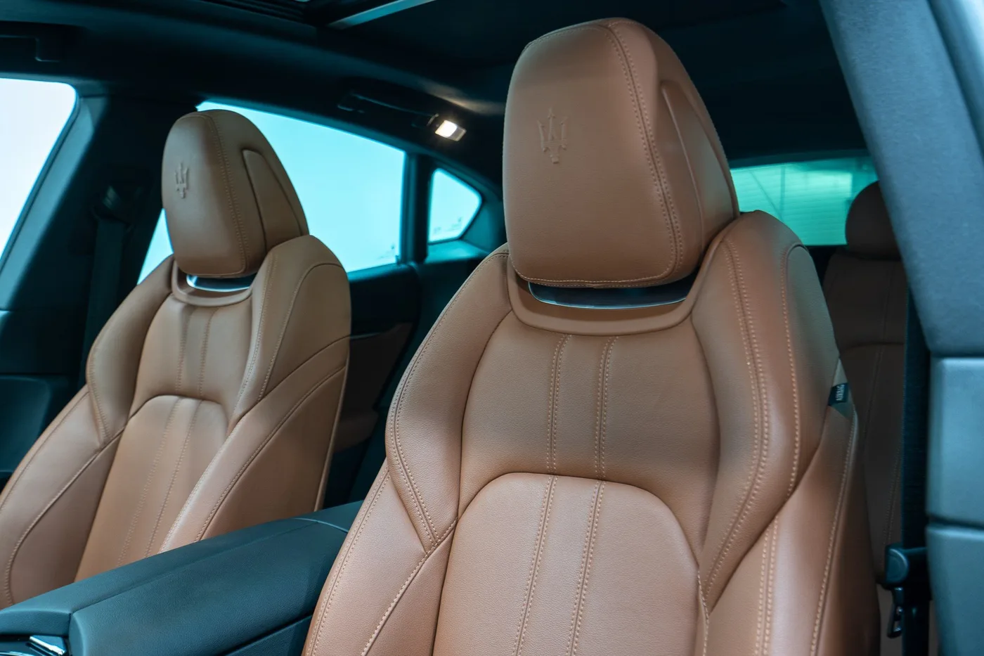 2019 Maserati Levante Modena proposée par un concessionnaire spécialisé à Singen, Allemagne, photo 5 sur 24