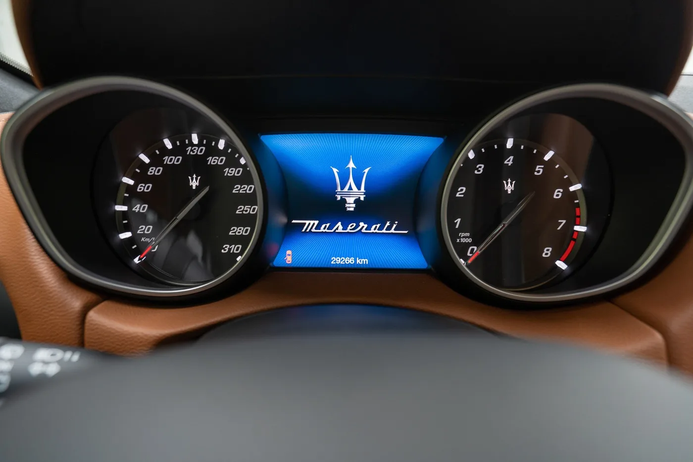 2019 Maserati Levante Modena proposée par un concessionnaire spécialisé à Singen, Allemagne, photo 8 sur 24