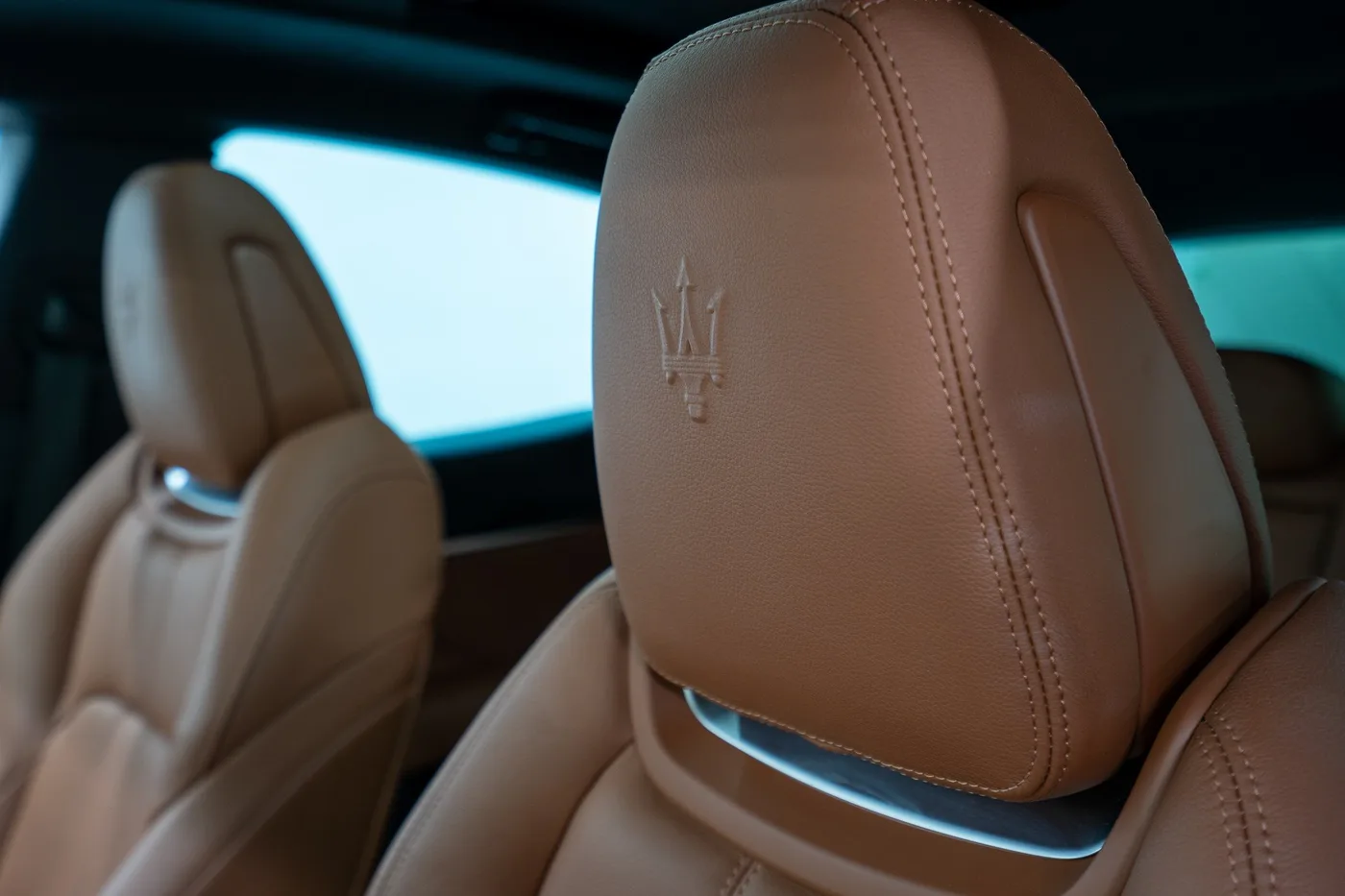 2019 Maserati Levante Modena proposée par un concessionnaire spécialisé à Singen, Allemagne, photo 14 sur 24